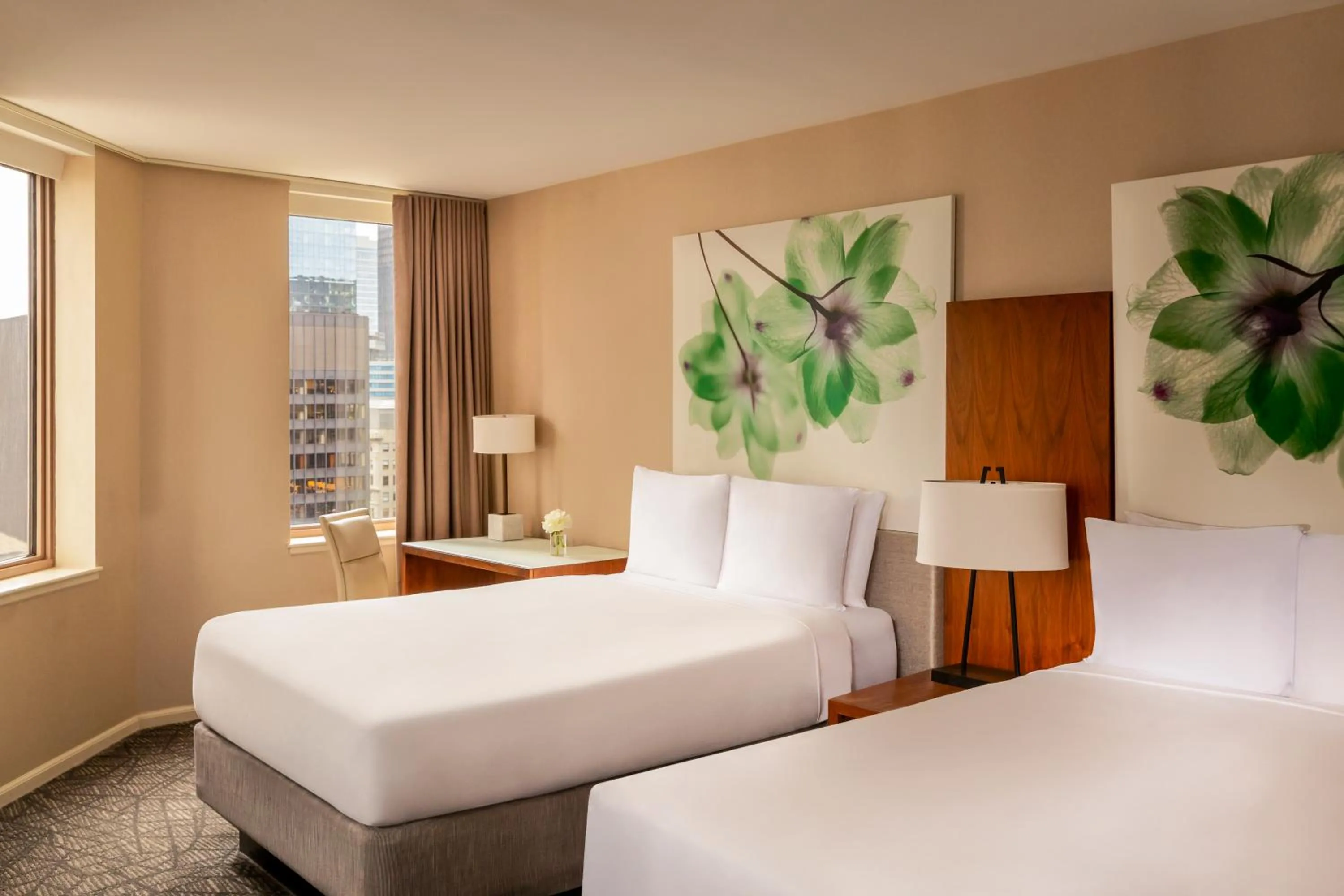 Bedroom, Bed in Fairmont Chicago Millennium Park