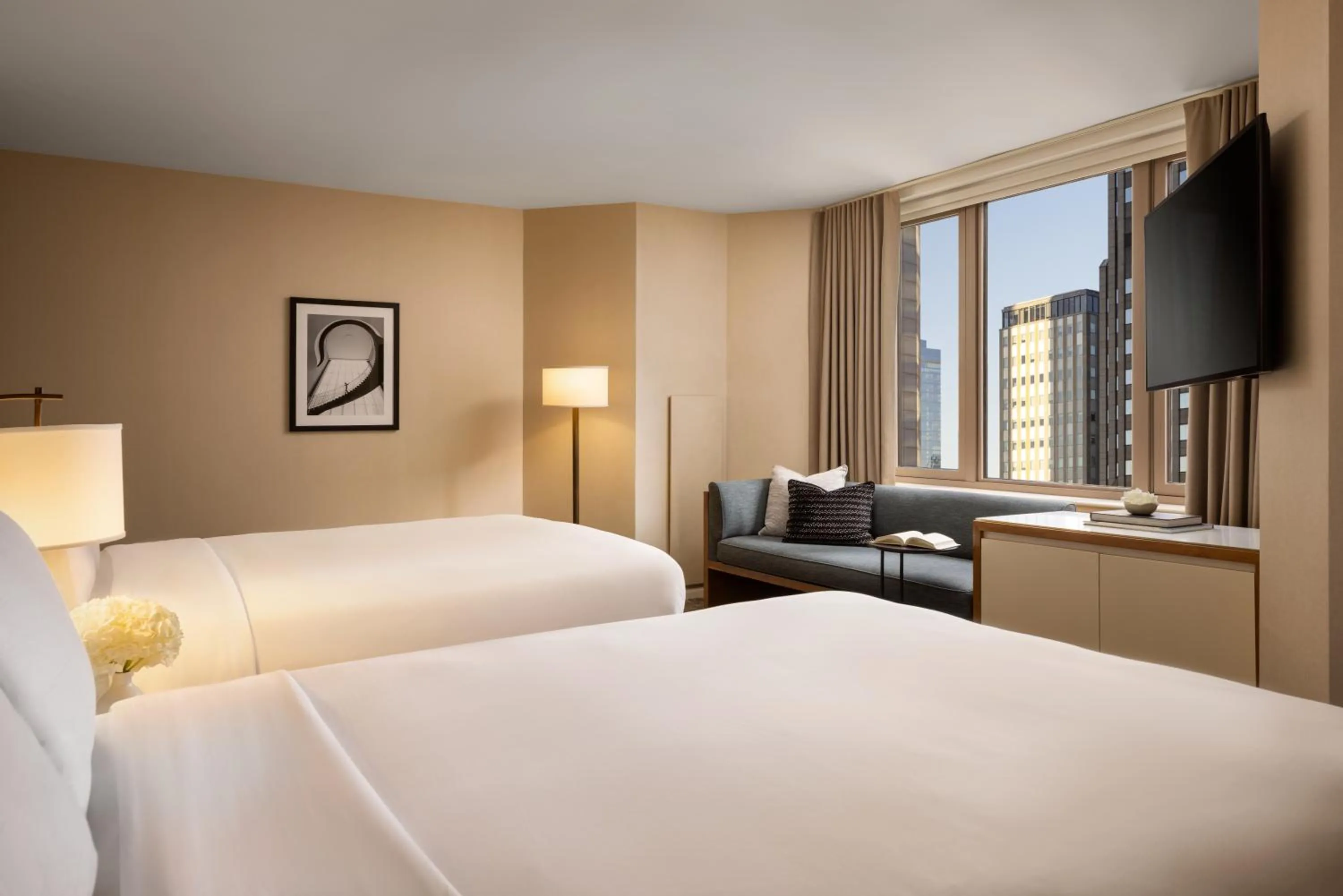 Bedroom, Bed in Fairmont Chicago Millennium Park