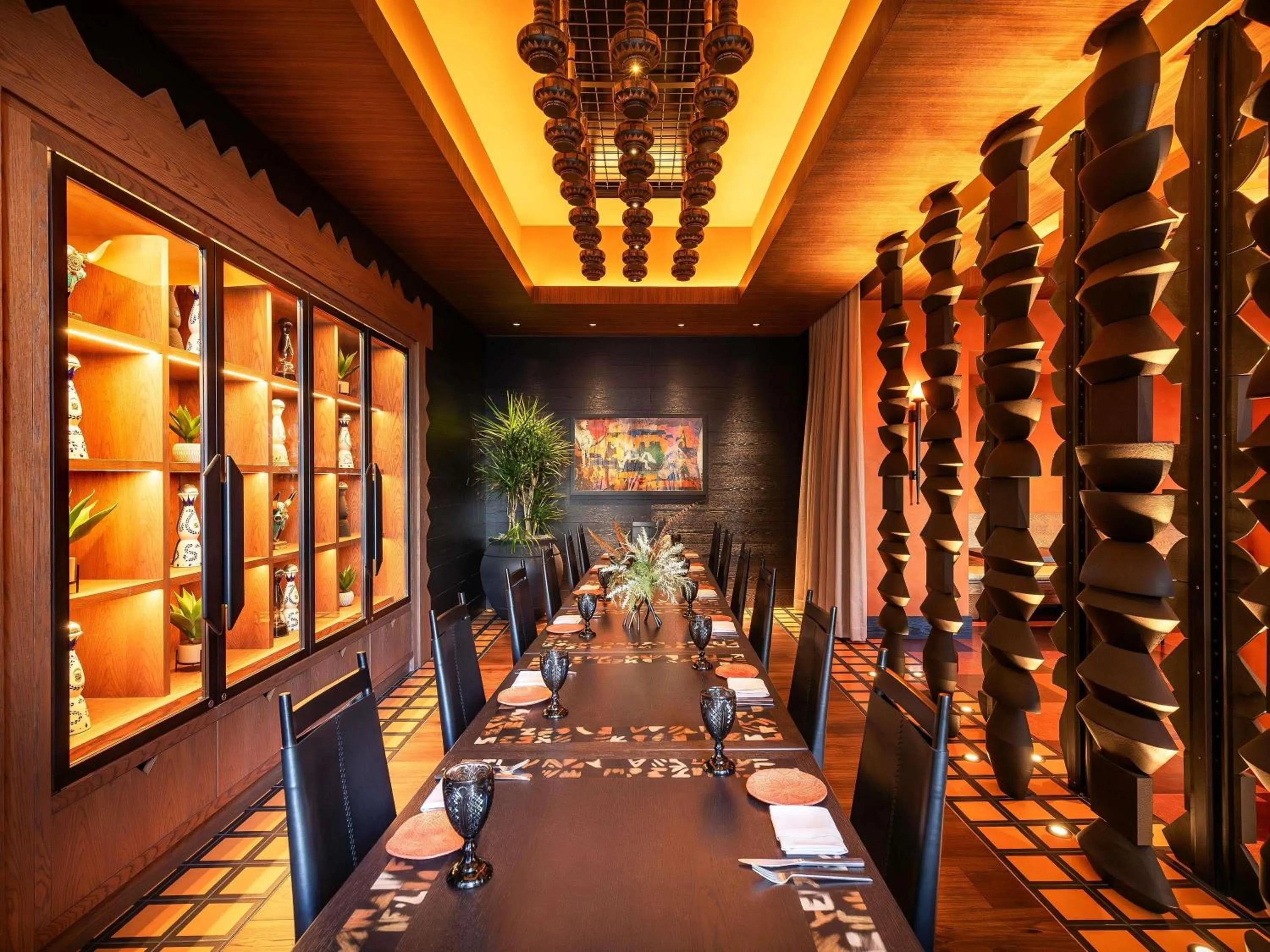 Restaurant/places to eat in Fairmont Chicago Millennium Park