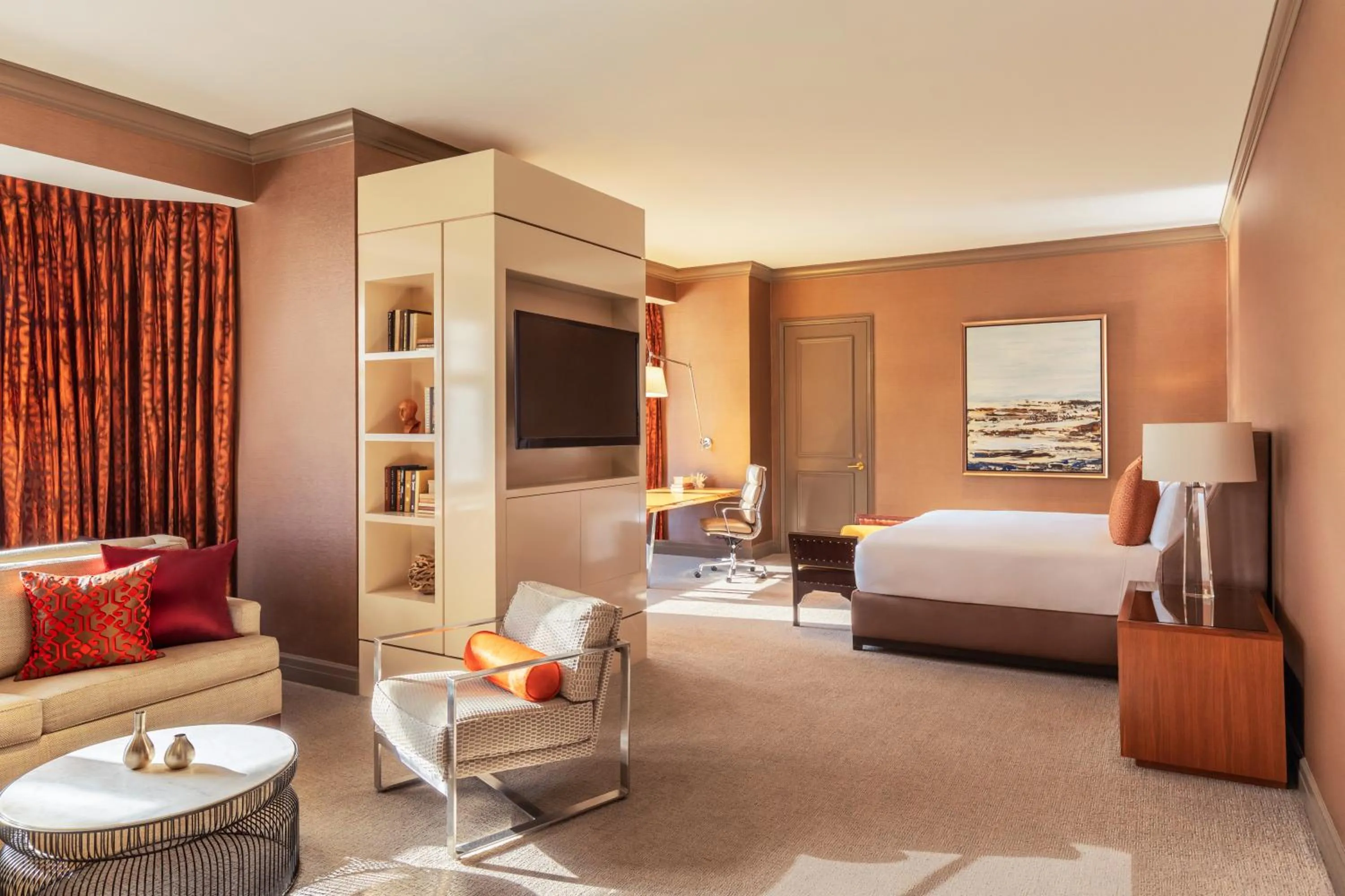 Bedroom, Bed in Fairmont Chicago Millennium Park