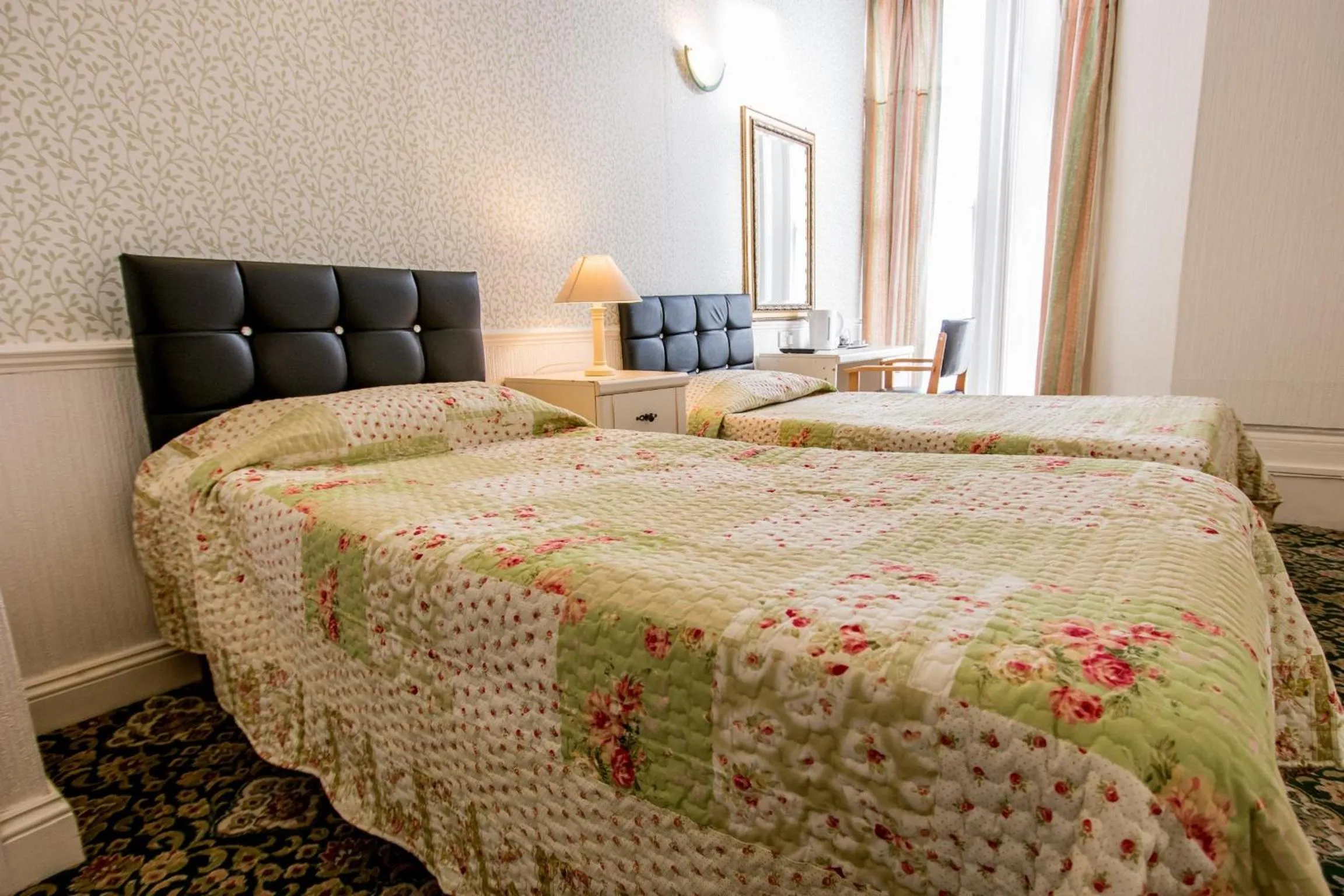 Day, Bed in The Carlton Hotel