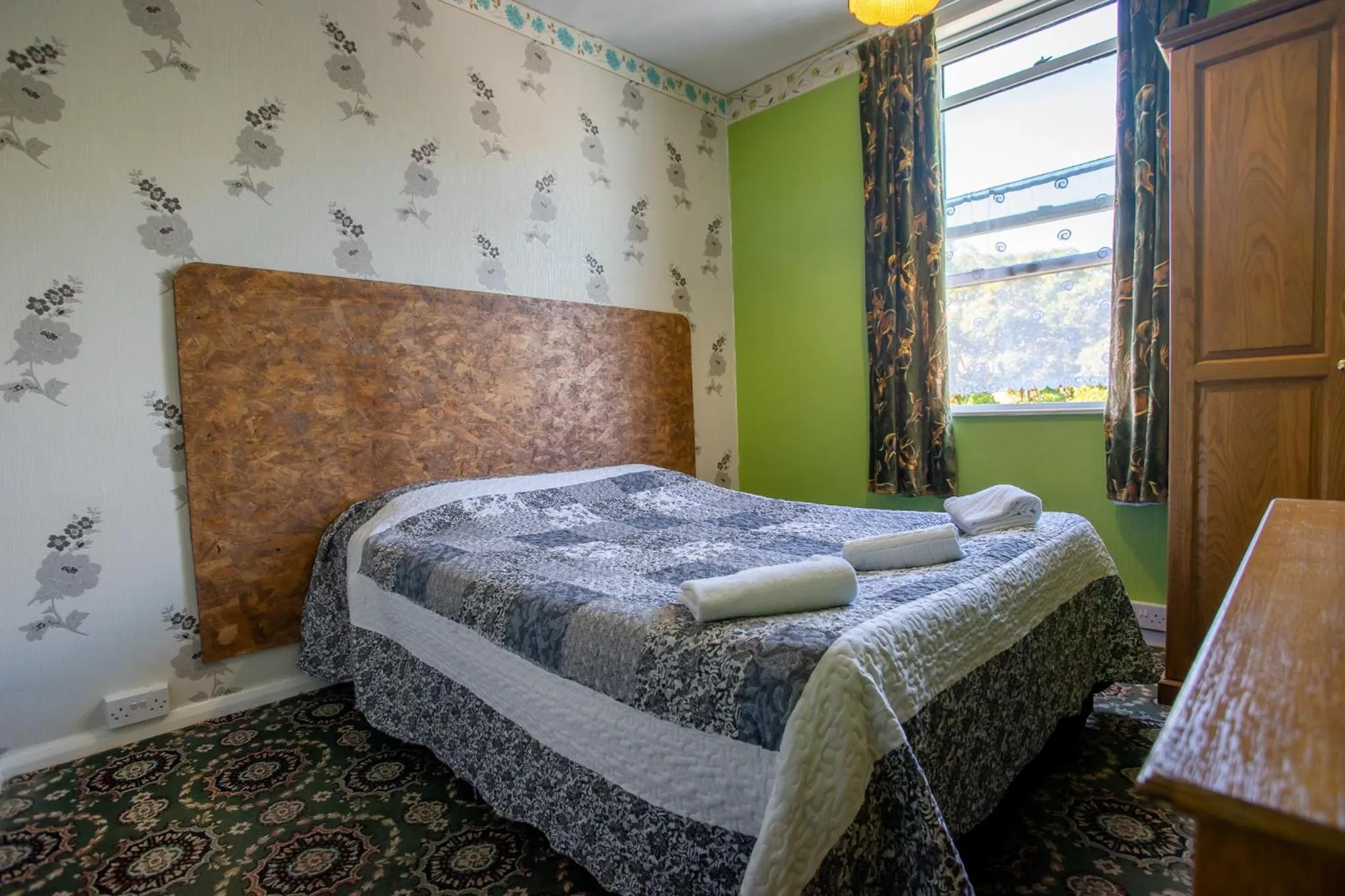 Bed in The Carlton Hotel