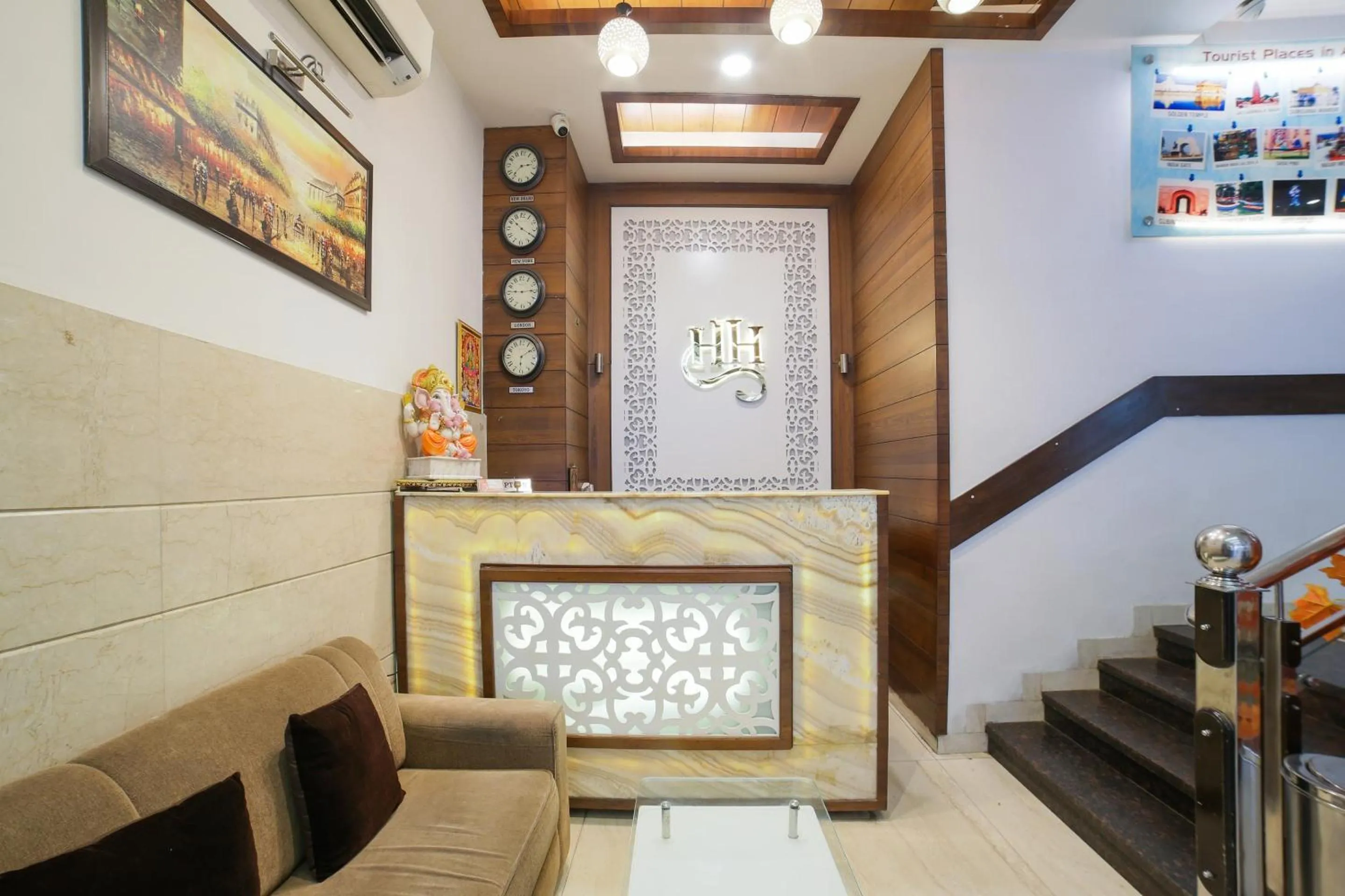 Lobby or reception in Townhouse Hollywood Heights