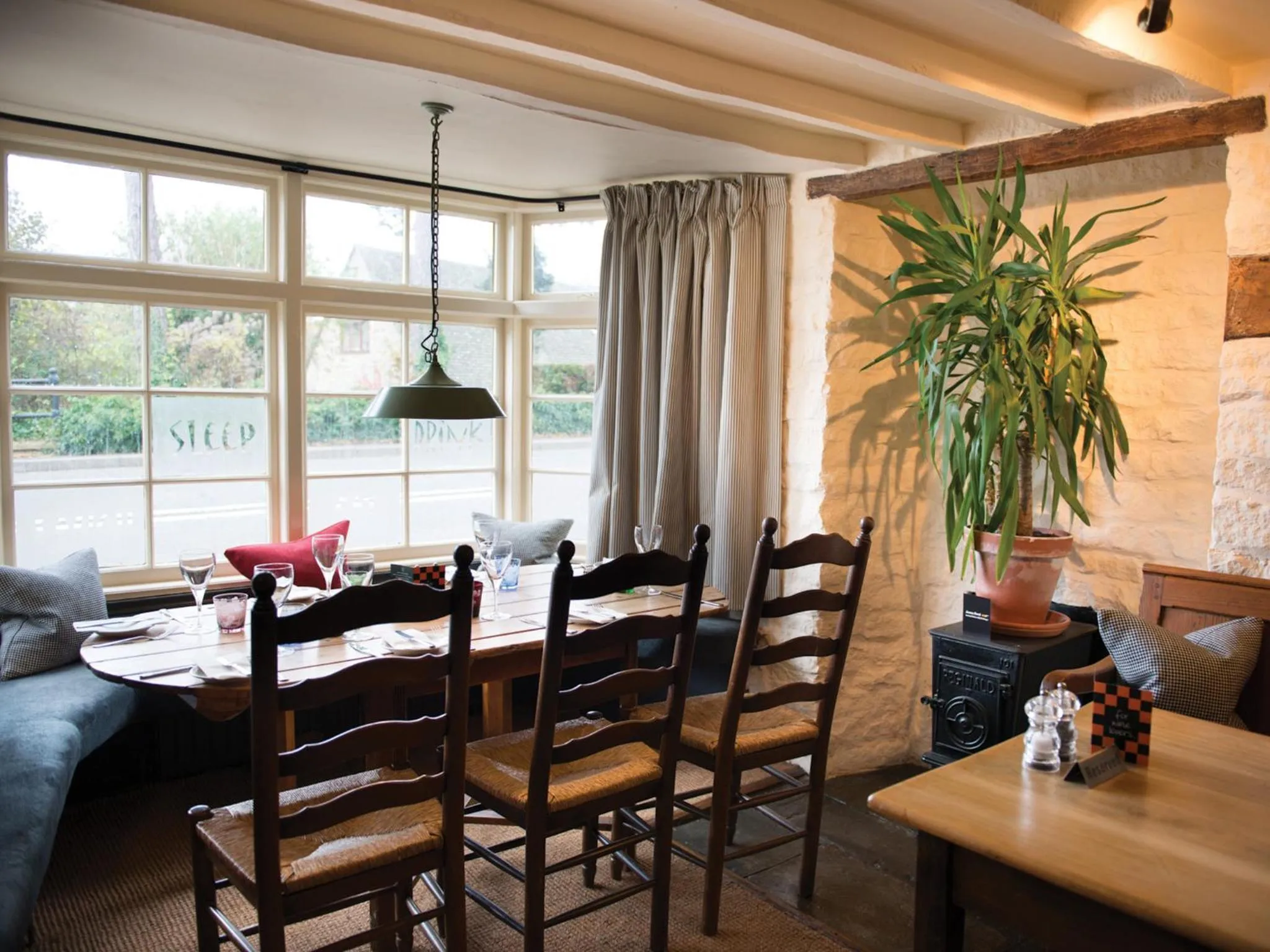 Restaurant/places to eat in The Red Lion Inn