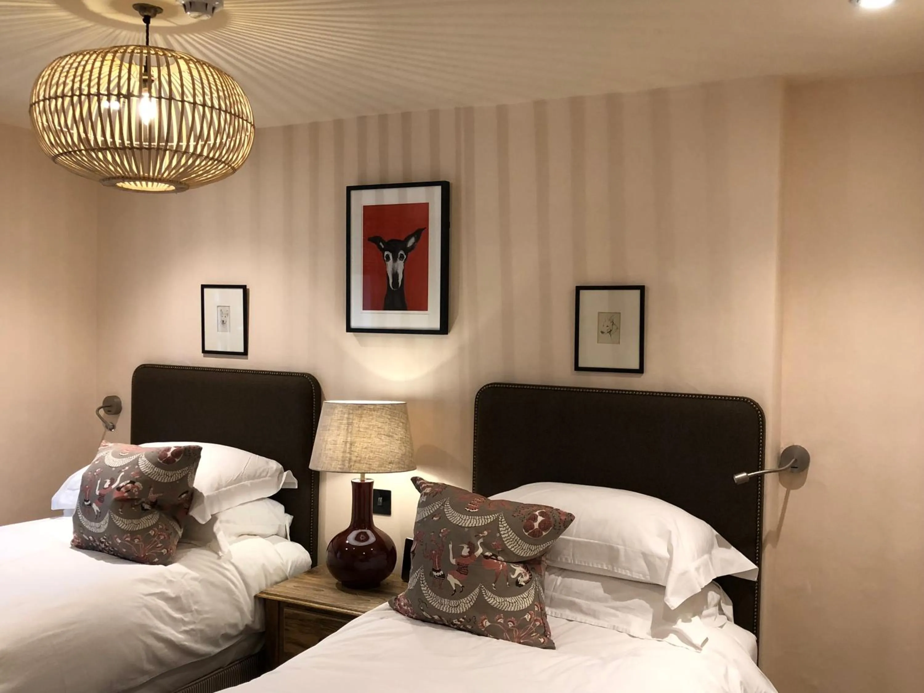 Bed in The Red Lion Inn