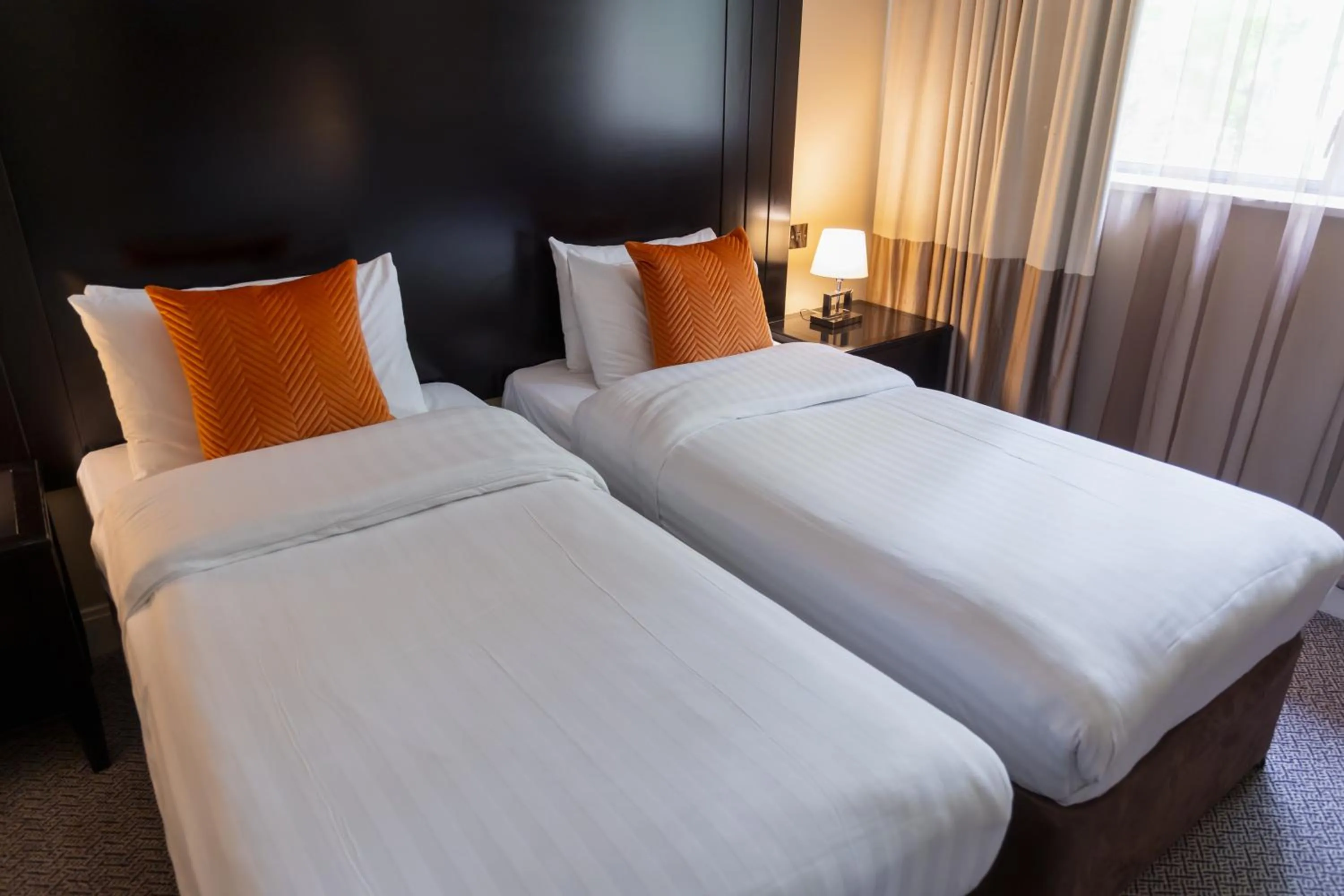 Bedroom, Bed in Shamrock Lodge Hotel