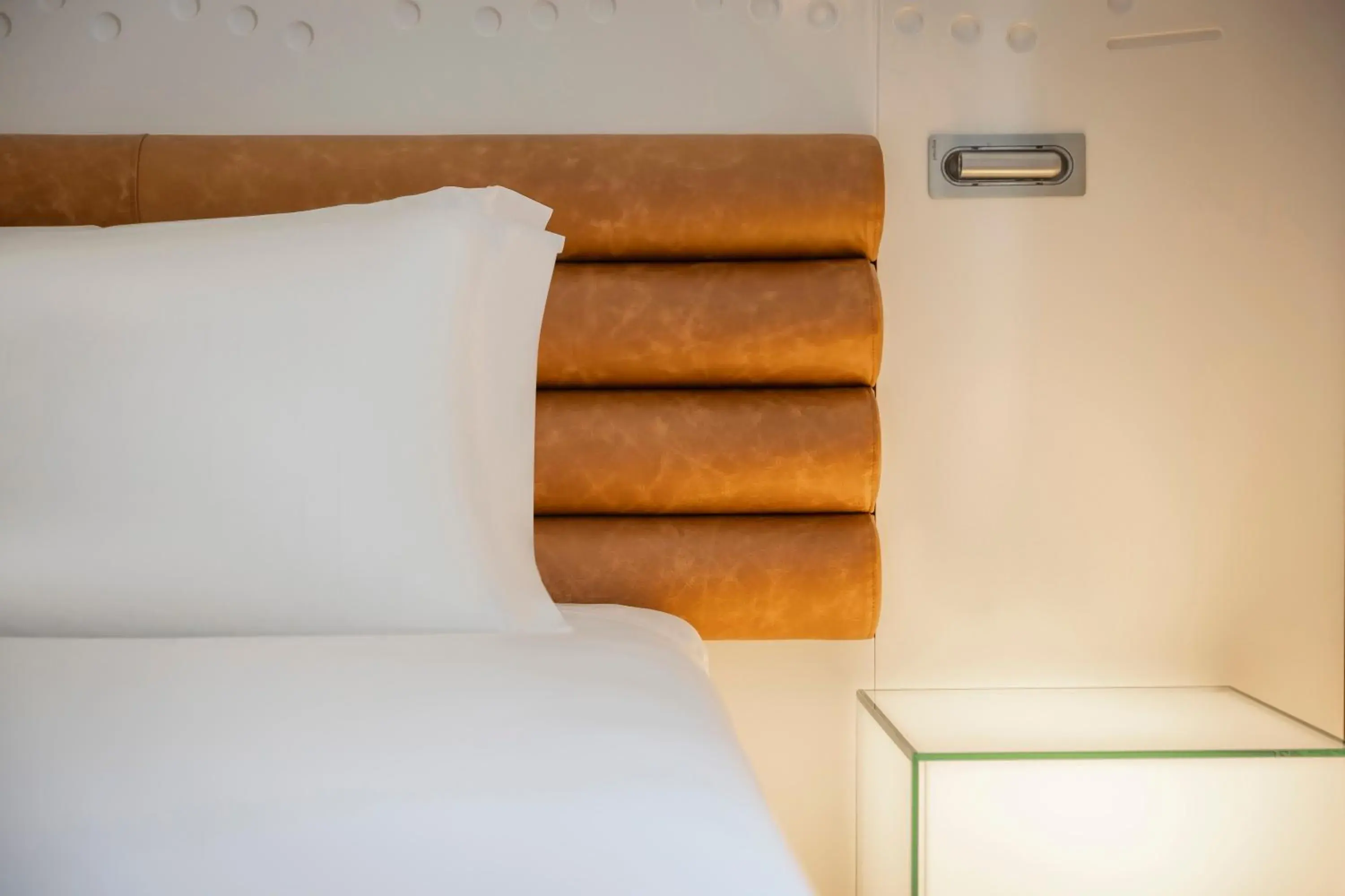 Deluxe Twin Room in The Morrison Dublin, Curio Collection by Hilton Deluxe Twin Room in The Morrison Dublin, Curio Collection by Hilton