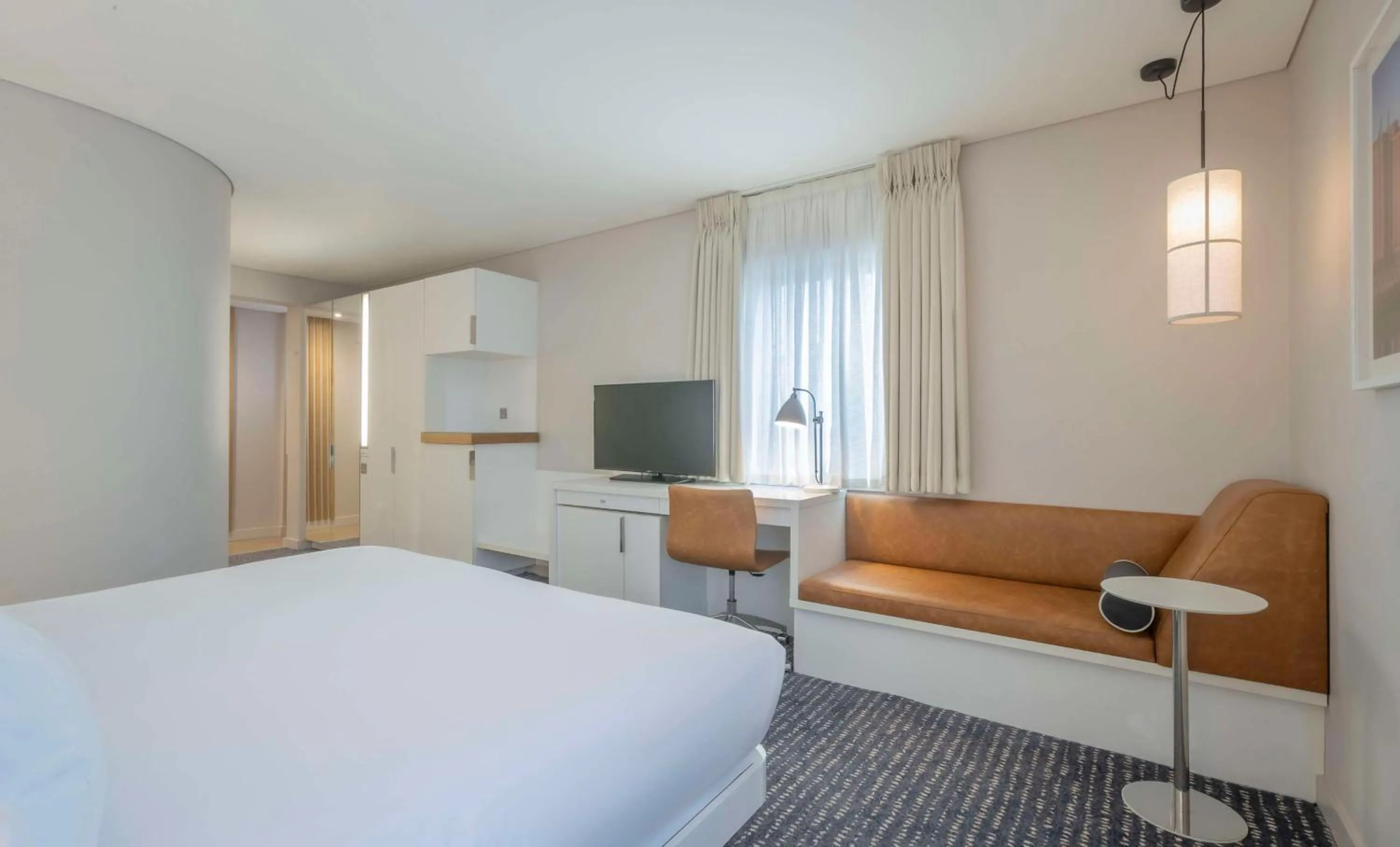 Bedroom, Bed in The Morrison Dublin, Curio Collection by Hilton