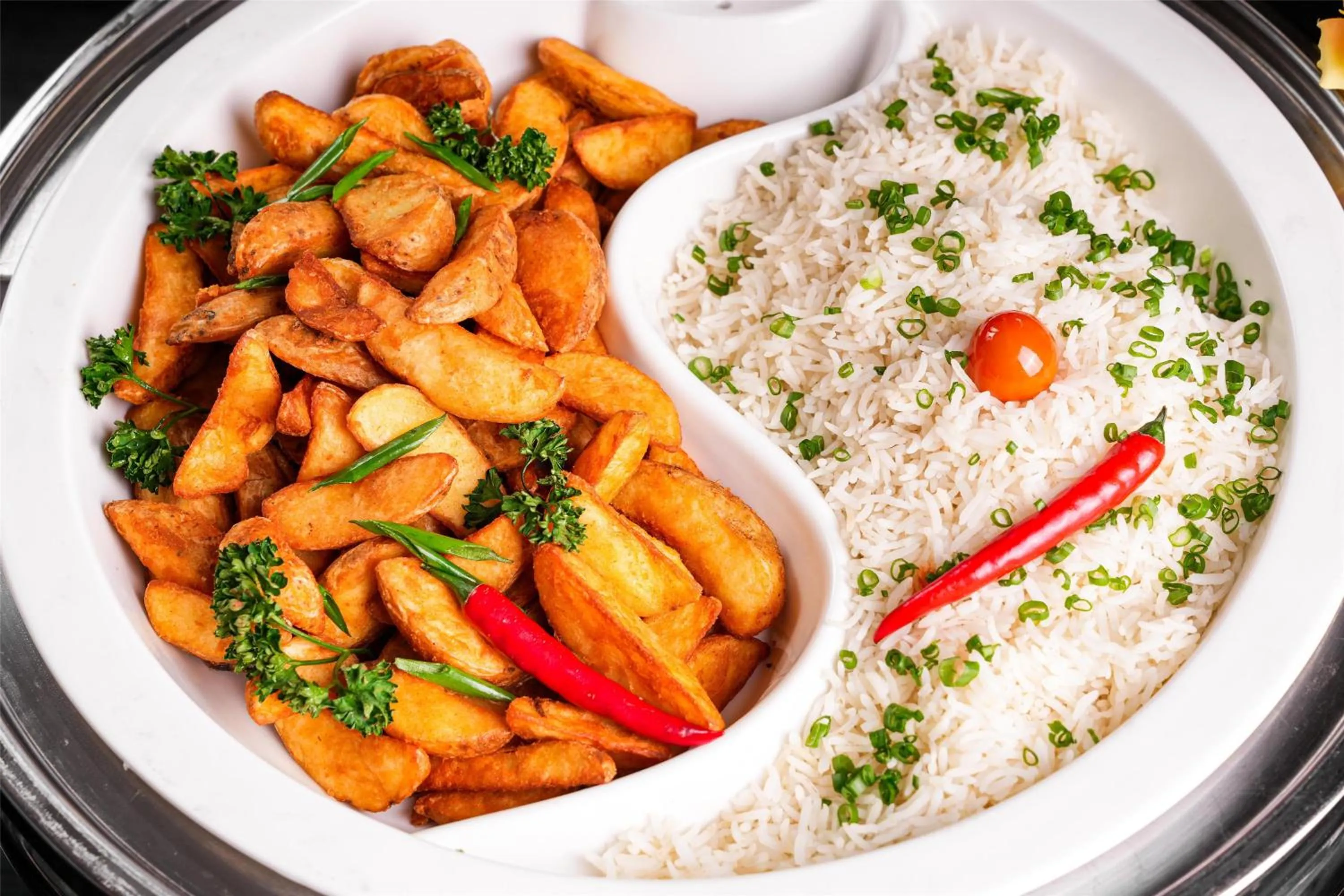 Food and drinks in Park Inn by Radisson Dubai Motor City