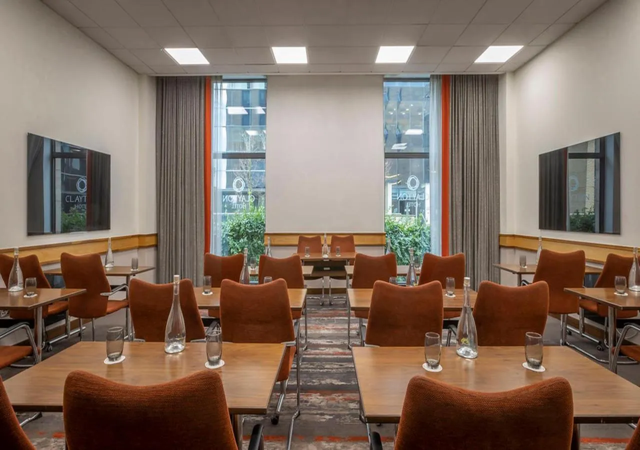 Meeting/conference room in Clayton Hotel, Leeds