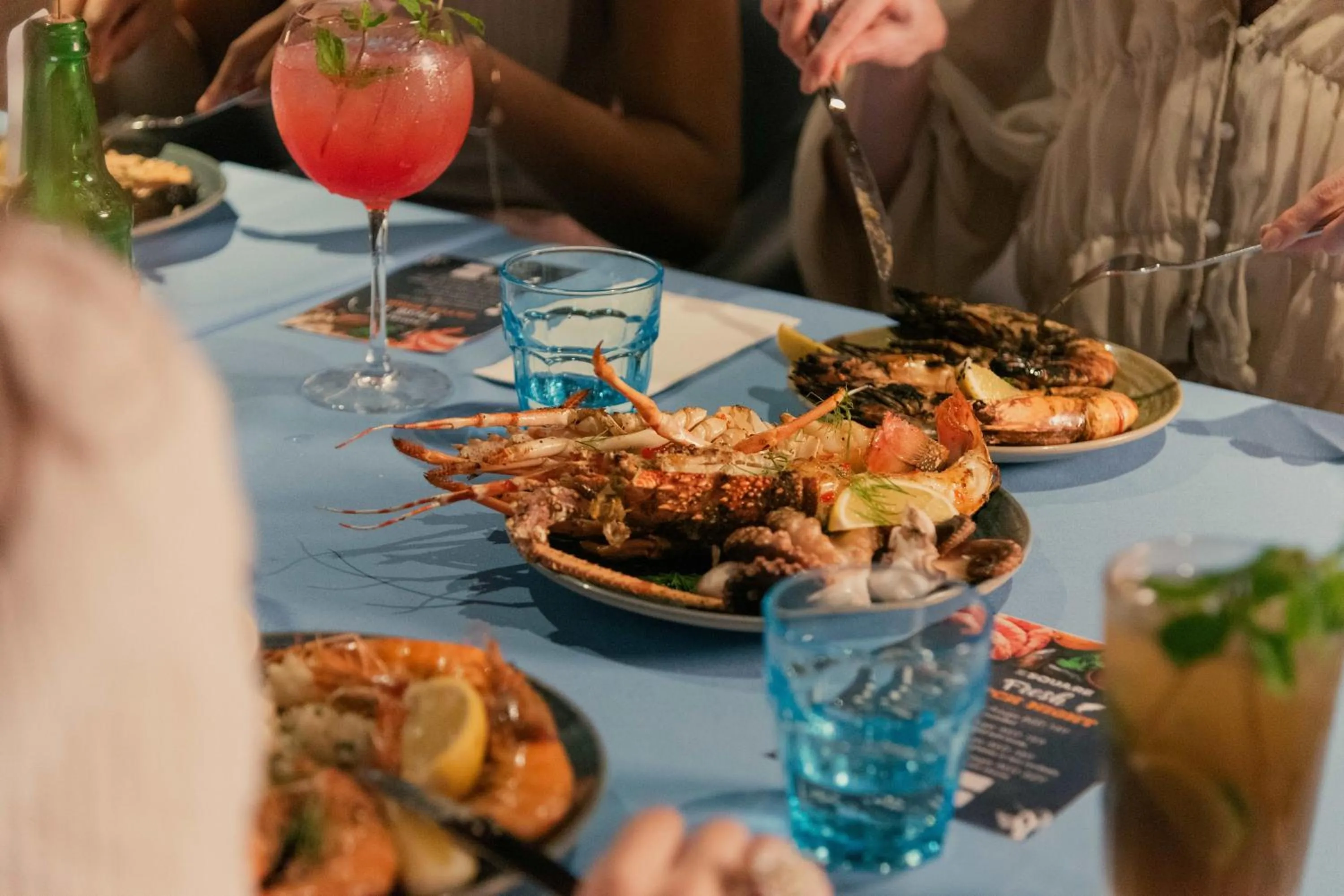 Restaurant/places to eat in DoubleTree by Hilton Dubai - Business Bay