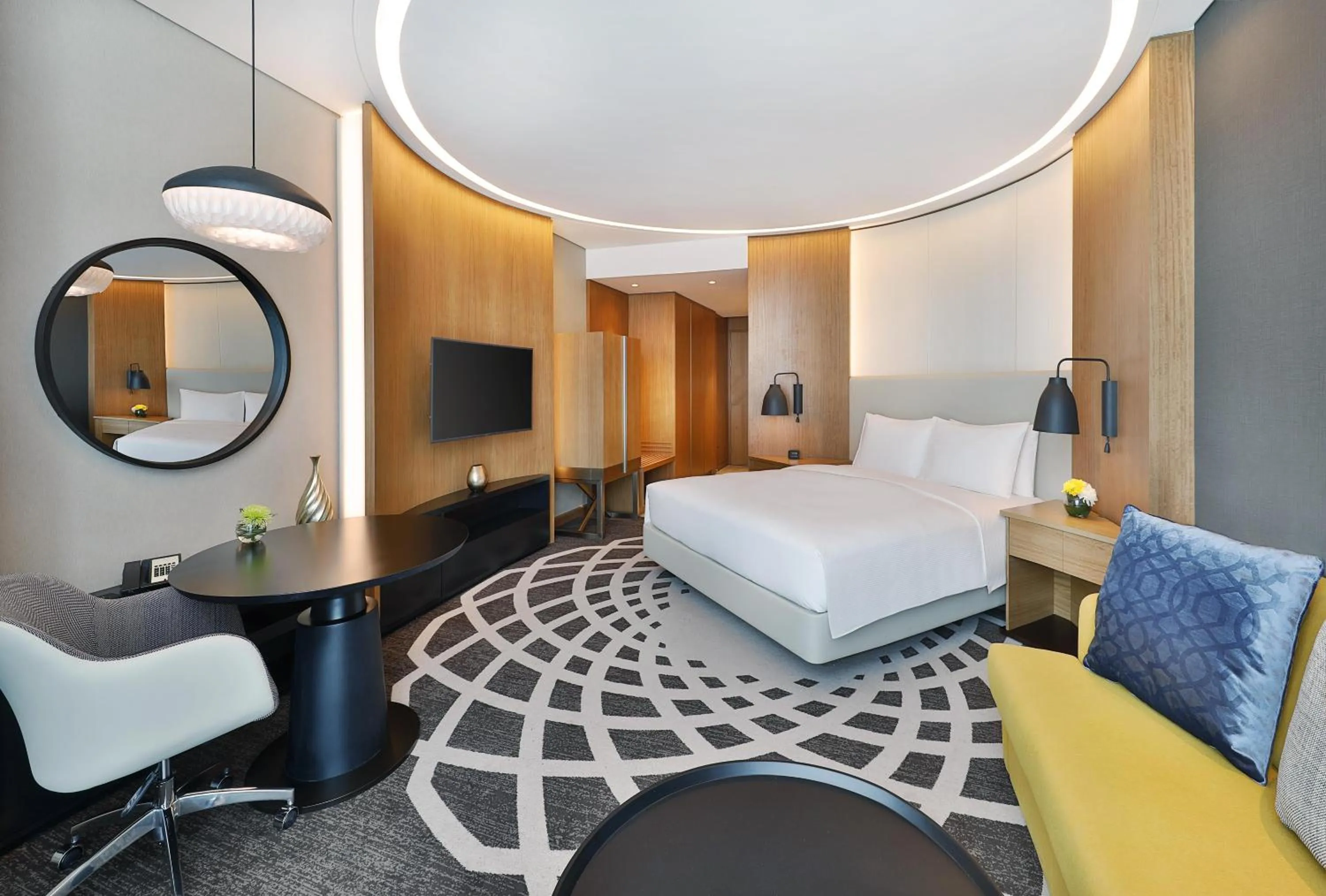 Bed in DoubleTree by Hilton Dubai - Business Bay