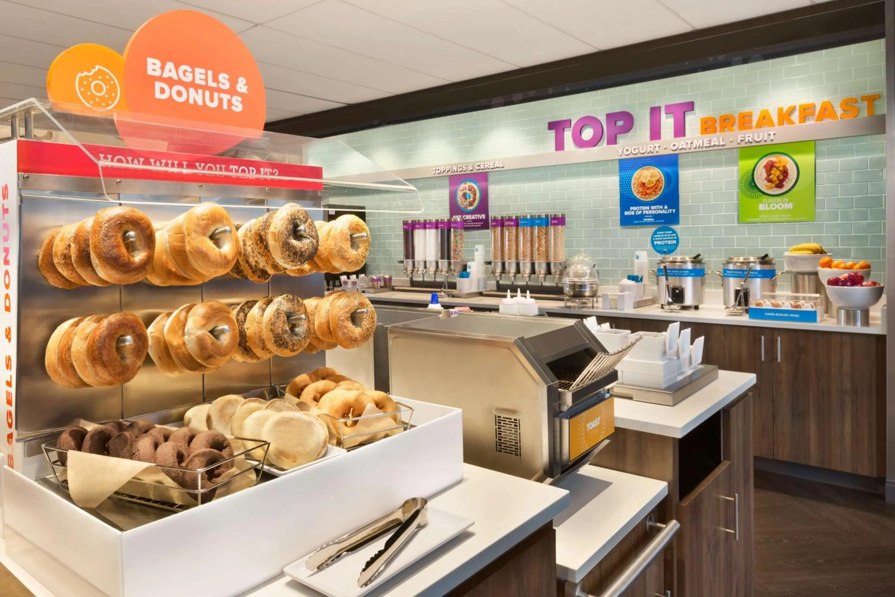 Dining area in Tru By Hilton Lancaster East