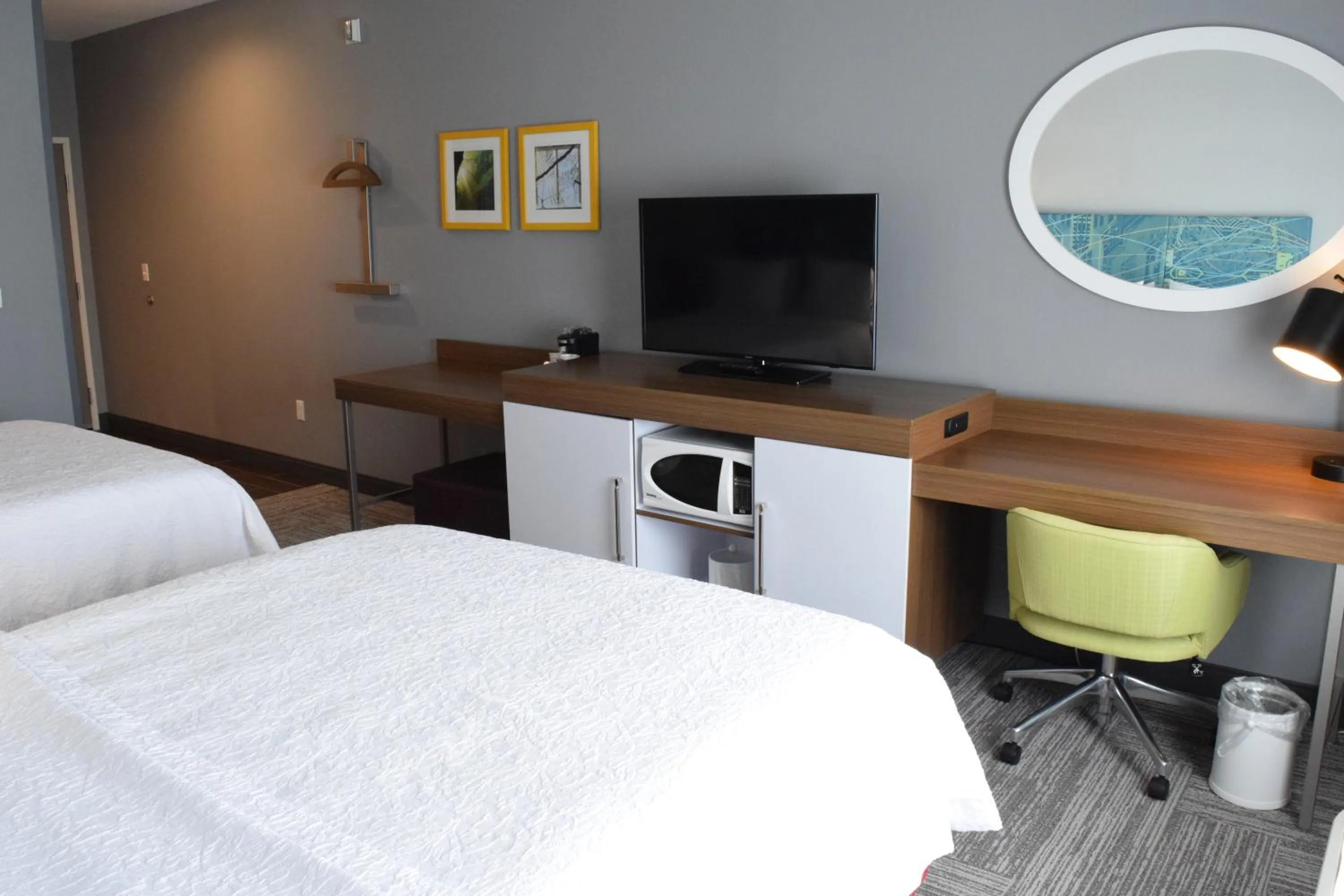 Bed in Hampton Inn Hamburg