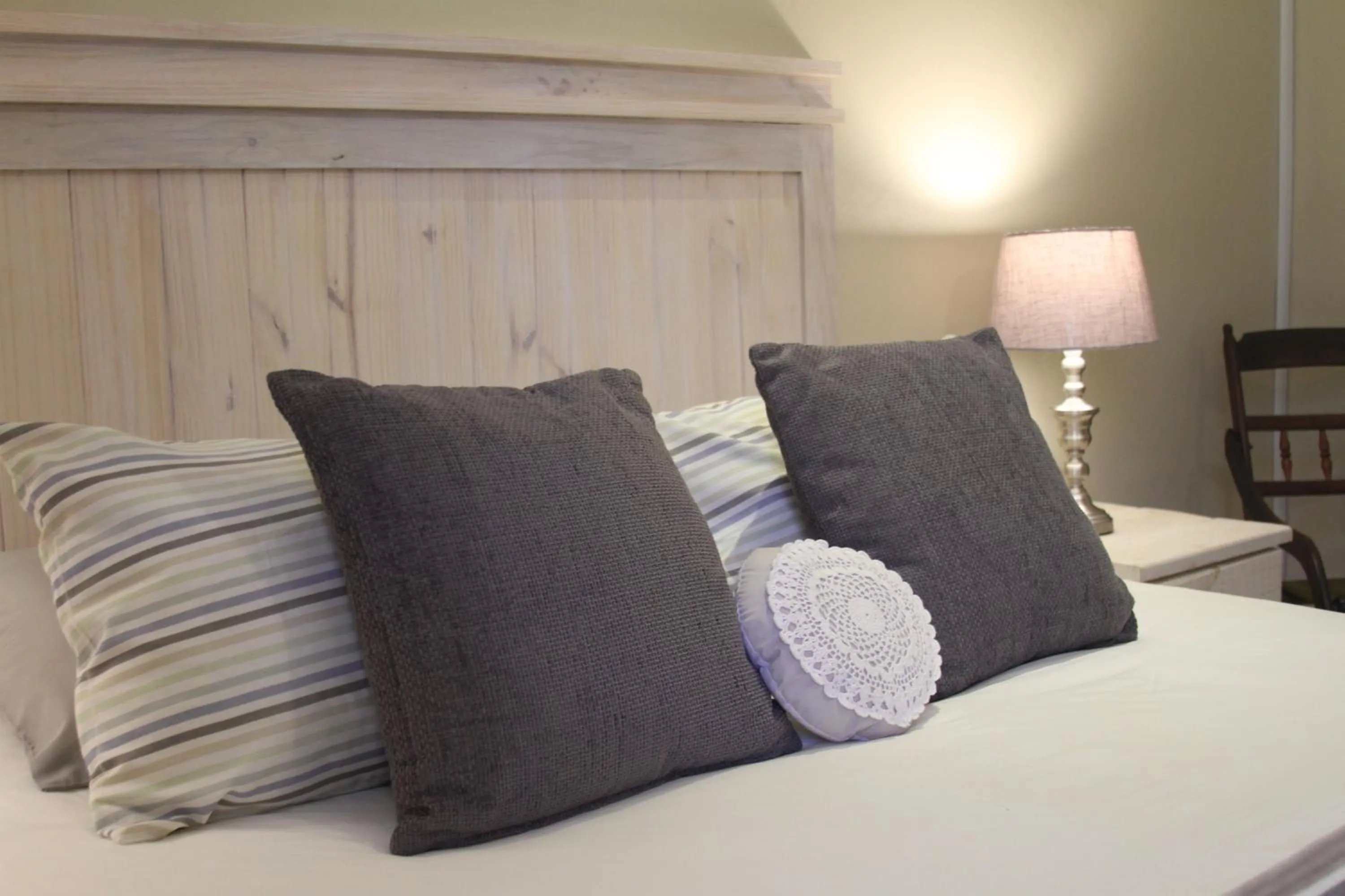 Bed in Ripple Hill Hotel