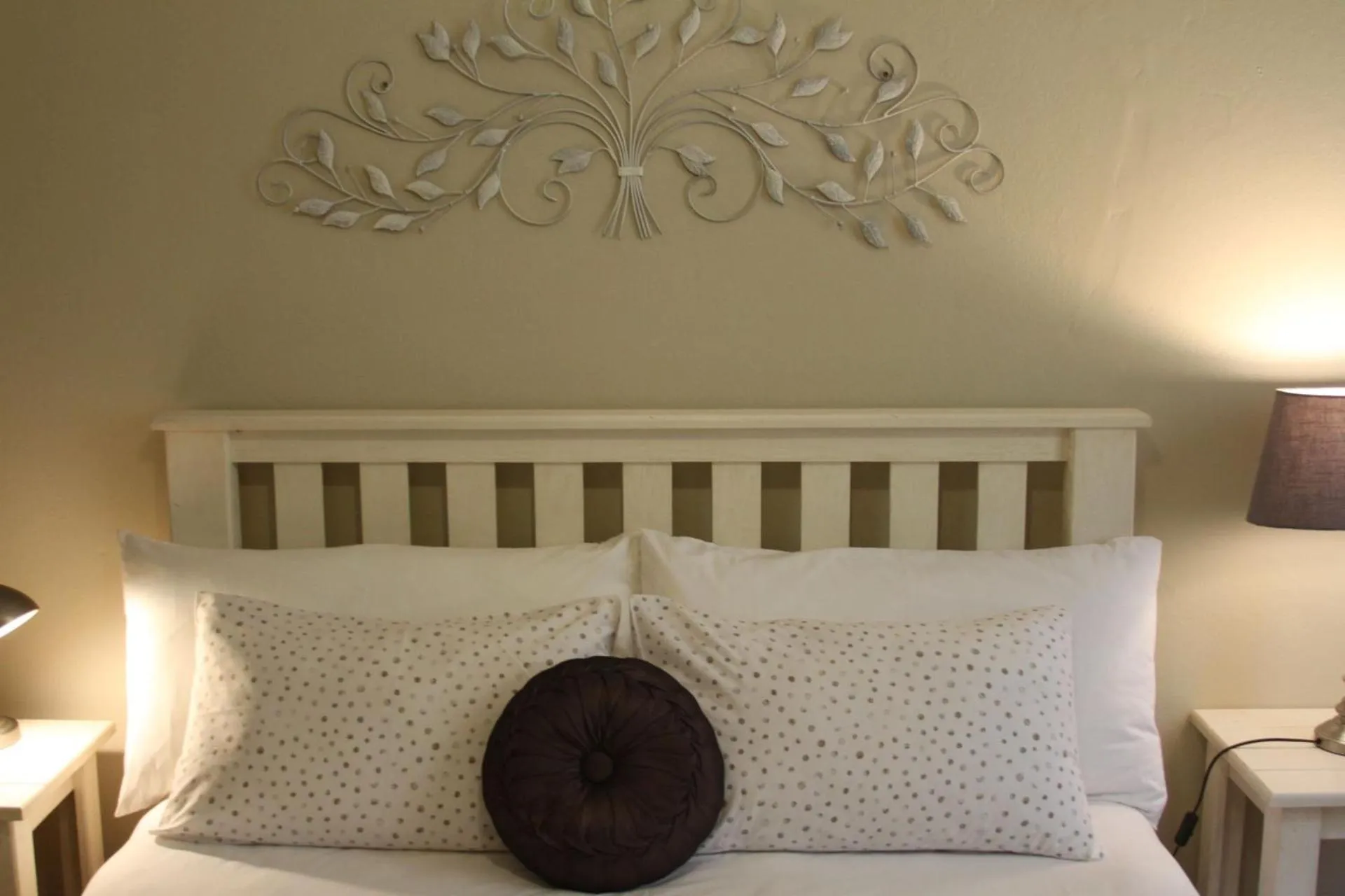 Bed in Ripple Hill Hotel