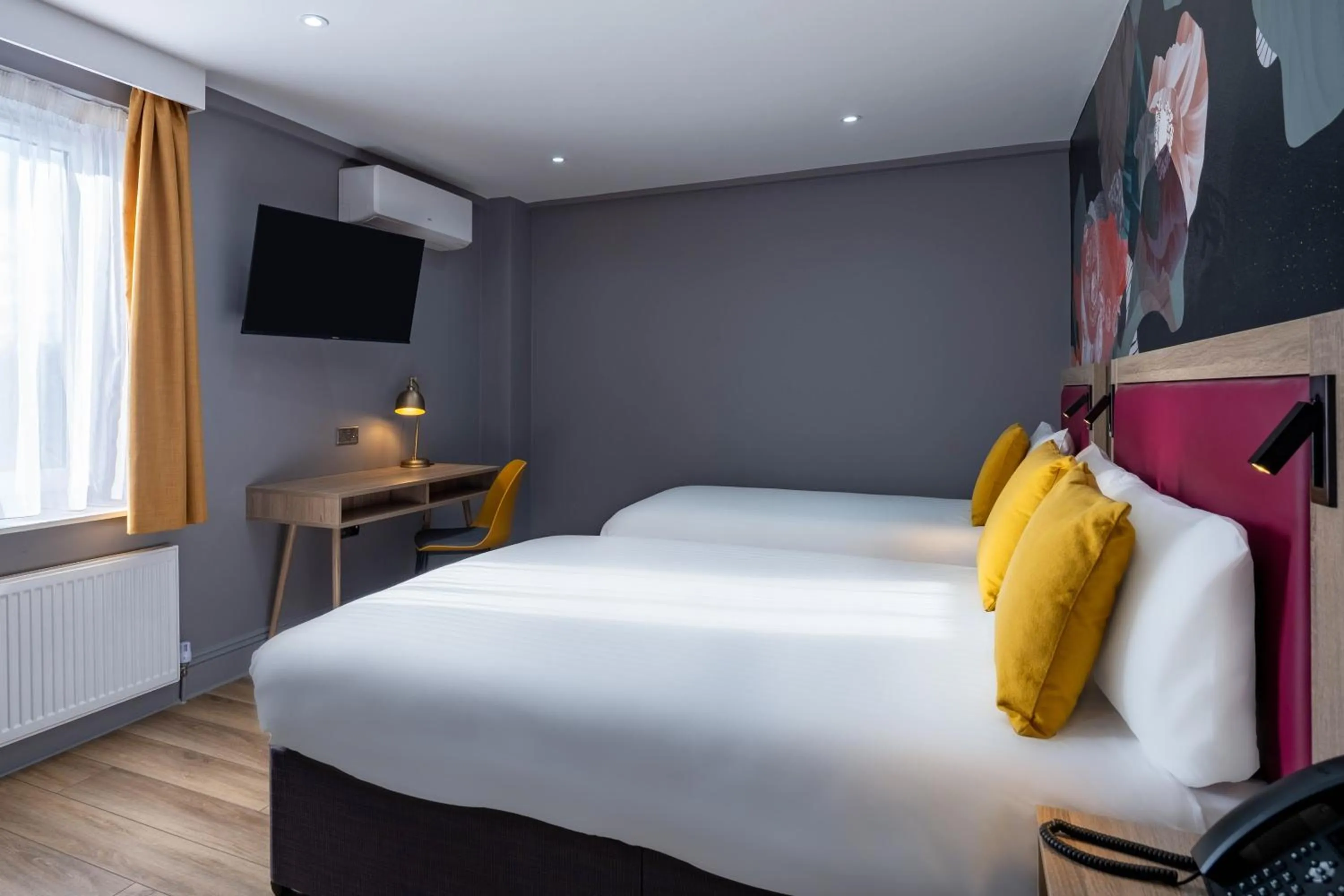 Bedroom, Bed in Comfort Inn Edgware Road W2