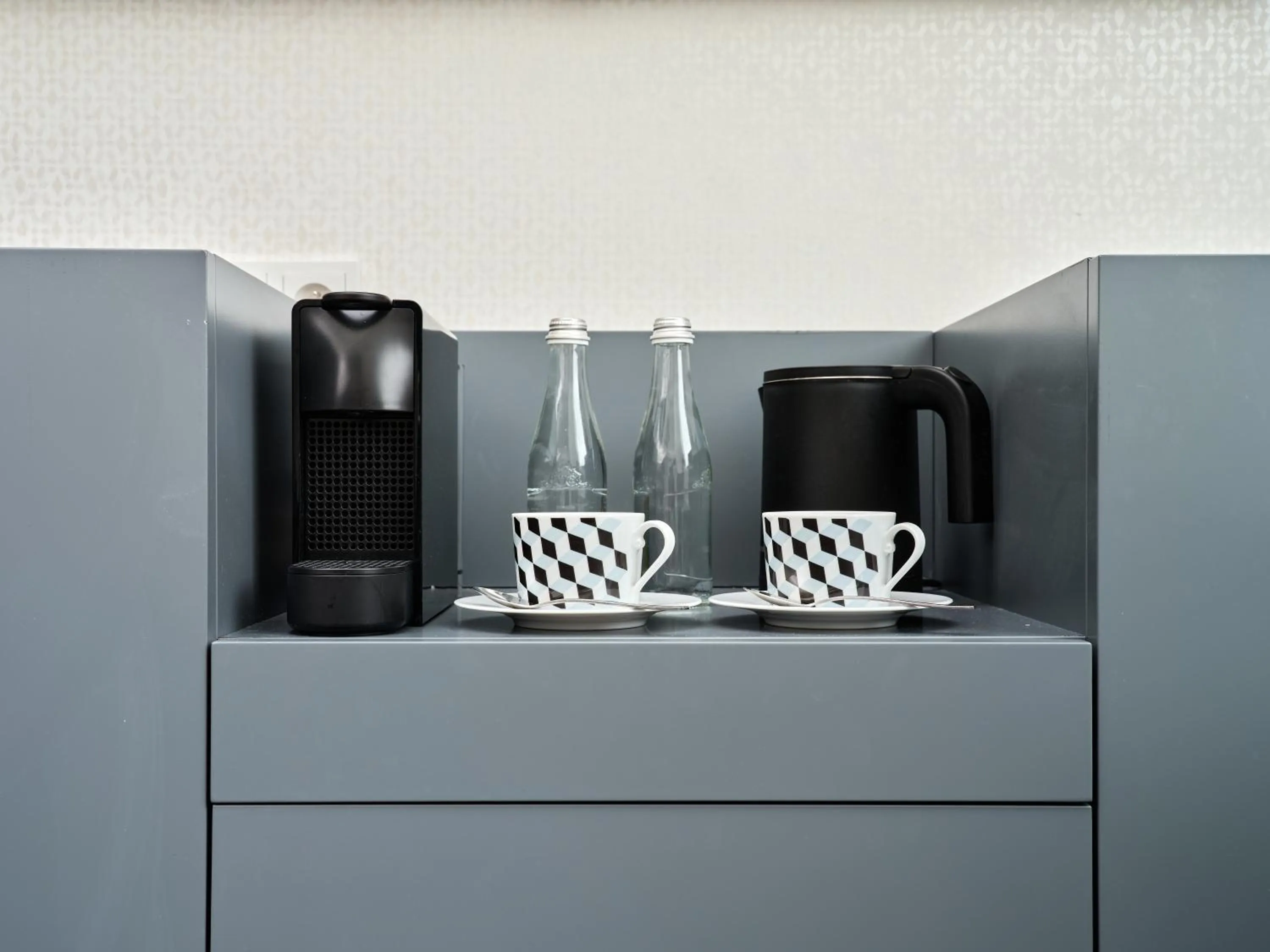 Coffee/tea facilities in Hotel Indigo Warsaw Nowy Świat by IHG