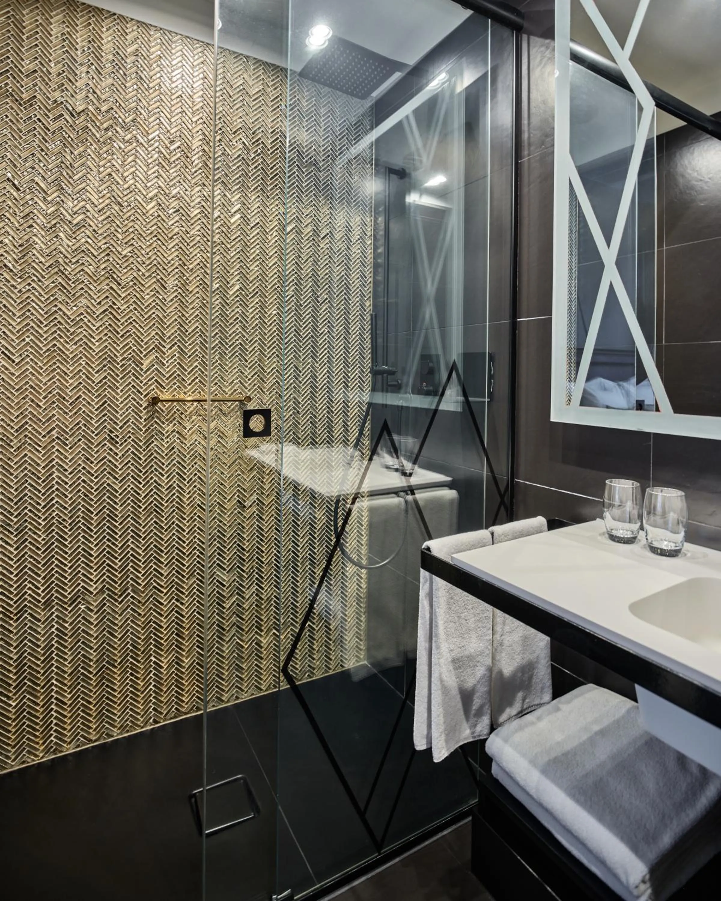 Shower in Hotel Indigo Warsaw Nowy Świat by IHG