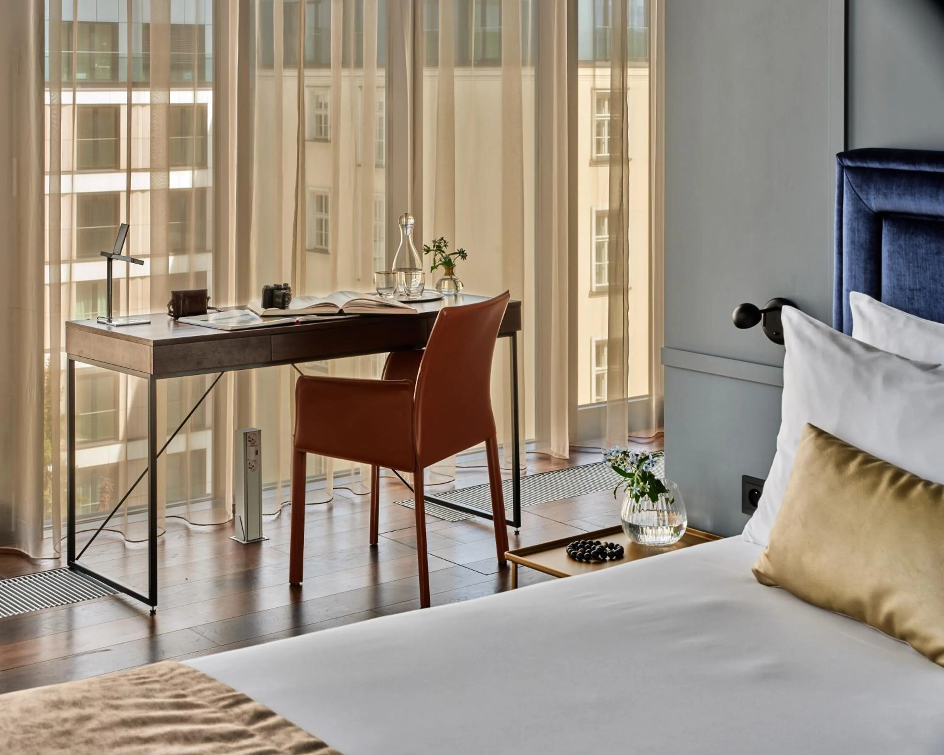 Living room, Bed in Hotel Indigo Warsaw Nowy Świat by IHG