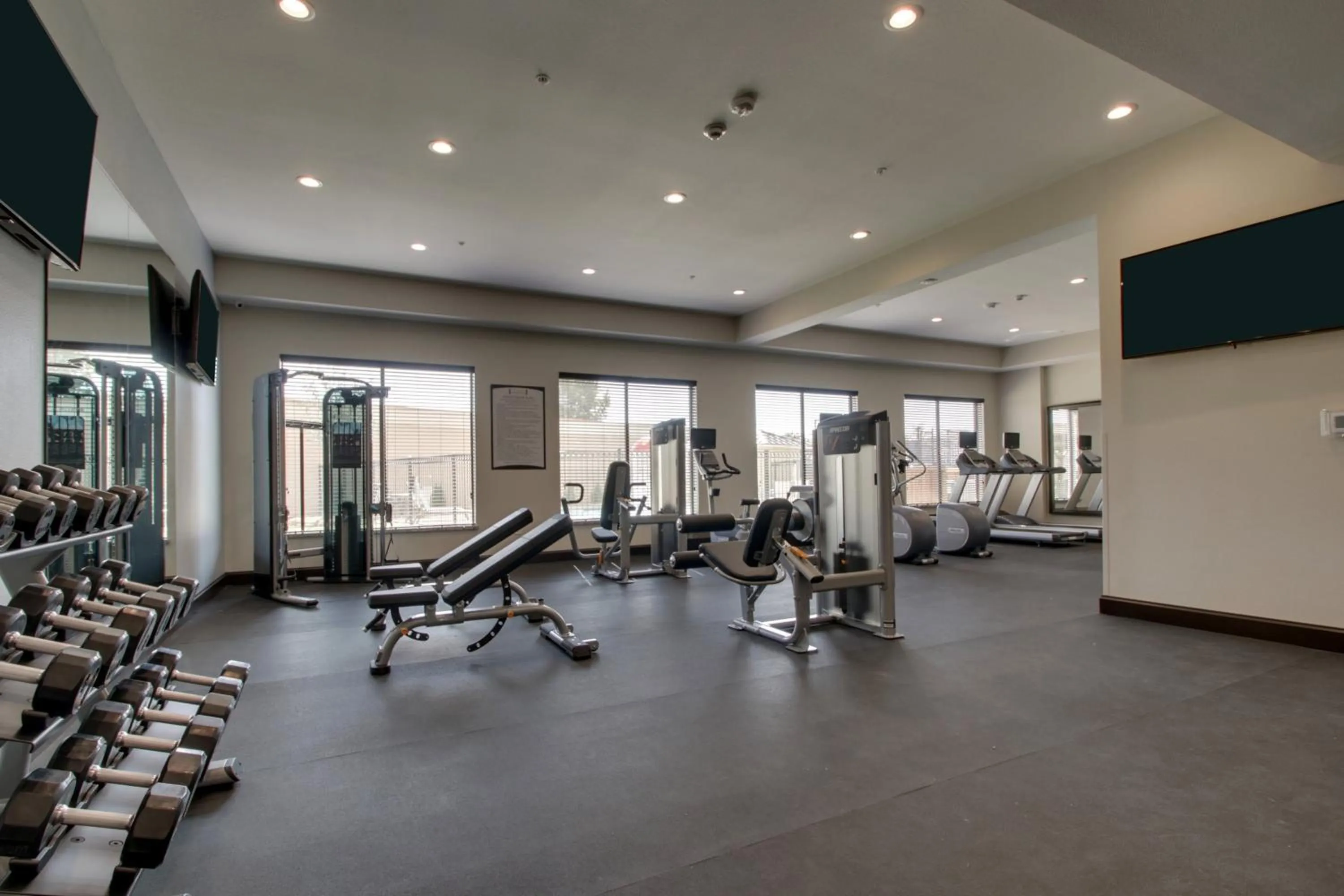 Spa and wellness centre/facilities in Staybridge Suites Plano - The Colony by IHG