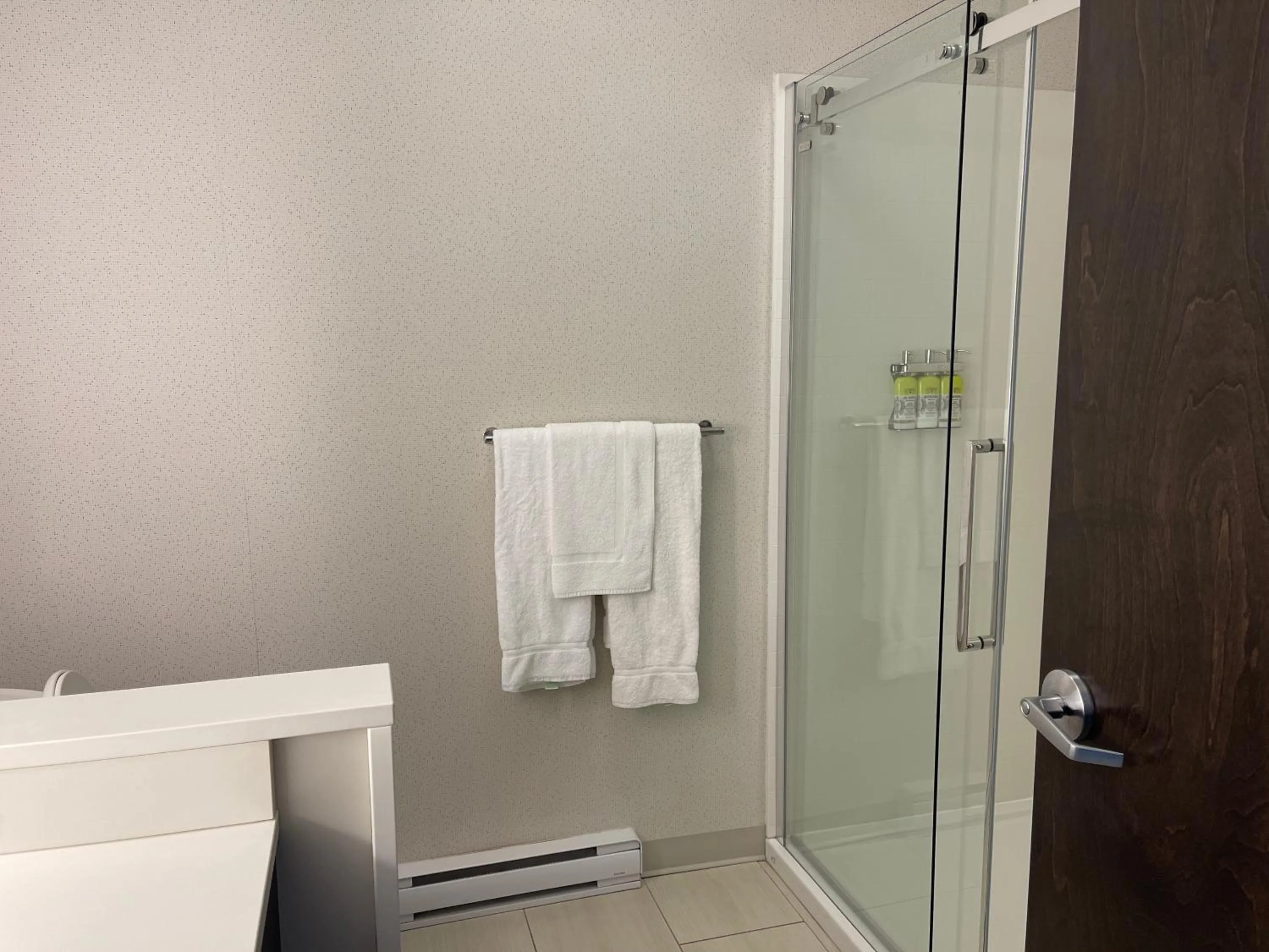 Bathroom in Holiday Inn Express & Suites - Gatineau - Ottawa by IHG