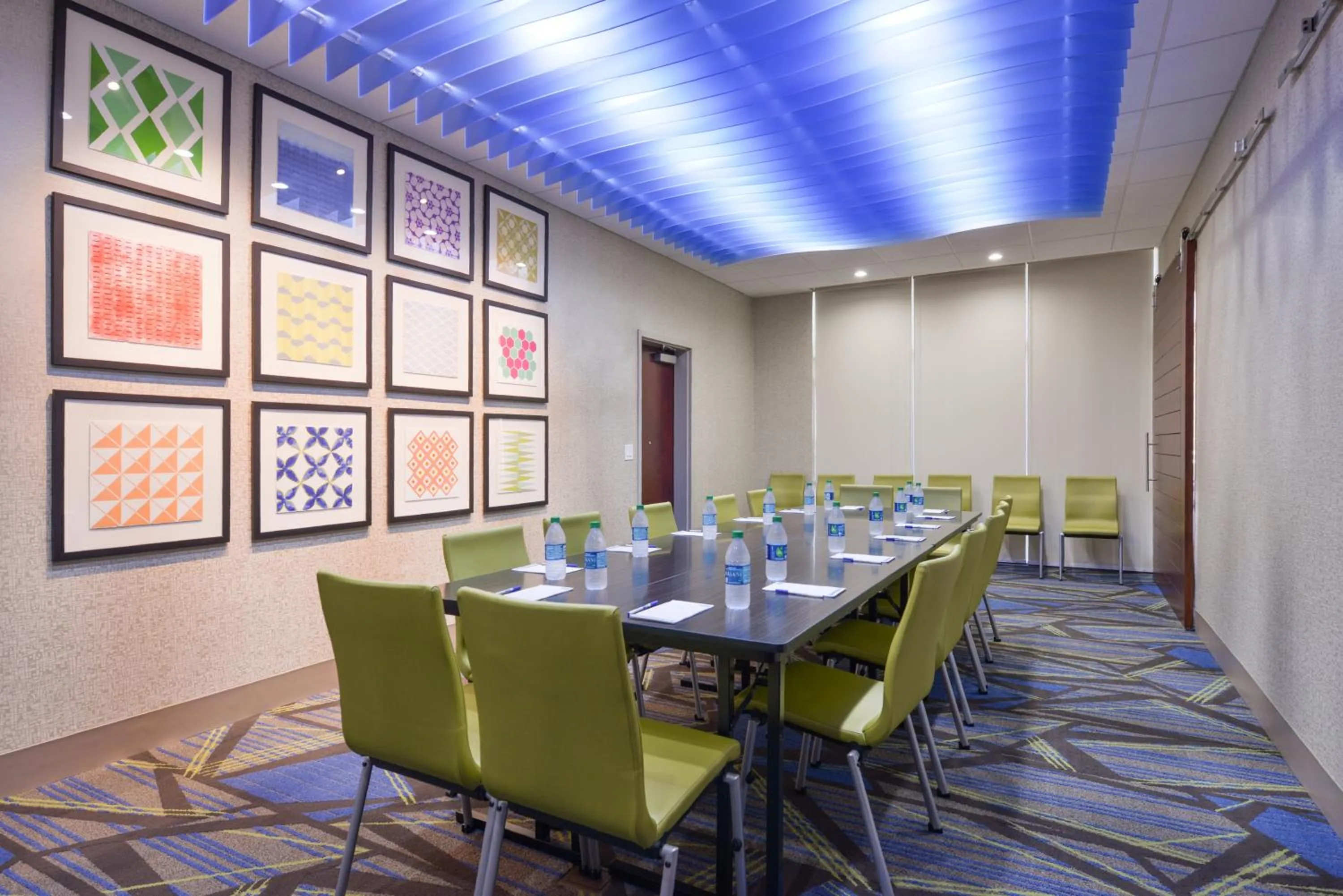 Meeting/conference room in Holiday Inn Express - Bethlehem by IHG