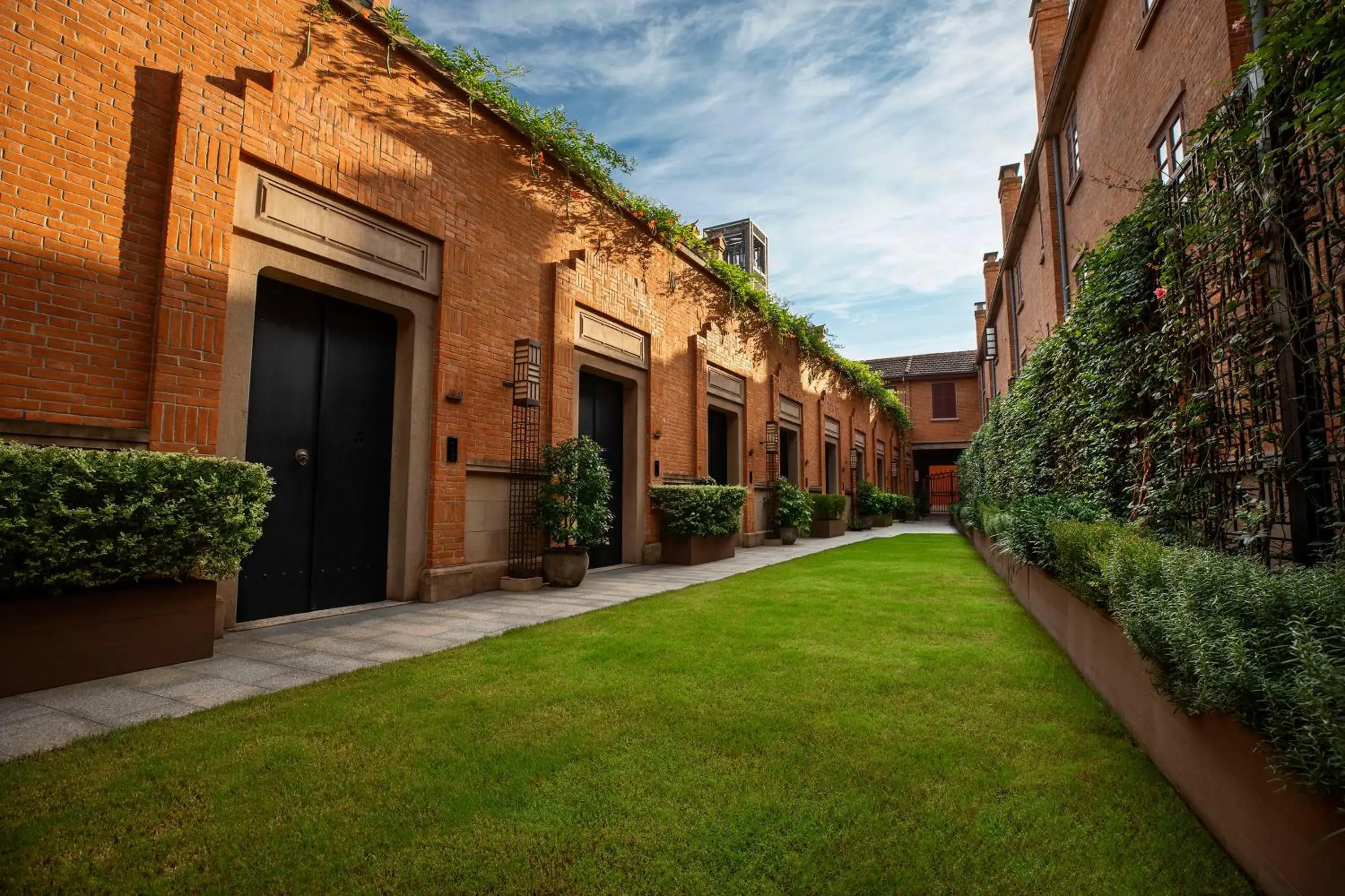 Shikumen Garden Villa King in Capella Shanghai, Jian Ye Li Shikumen Garden Villa King in Capella Shanghai, Jian Ye Li