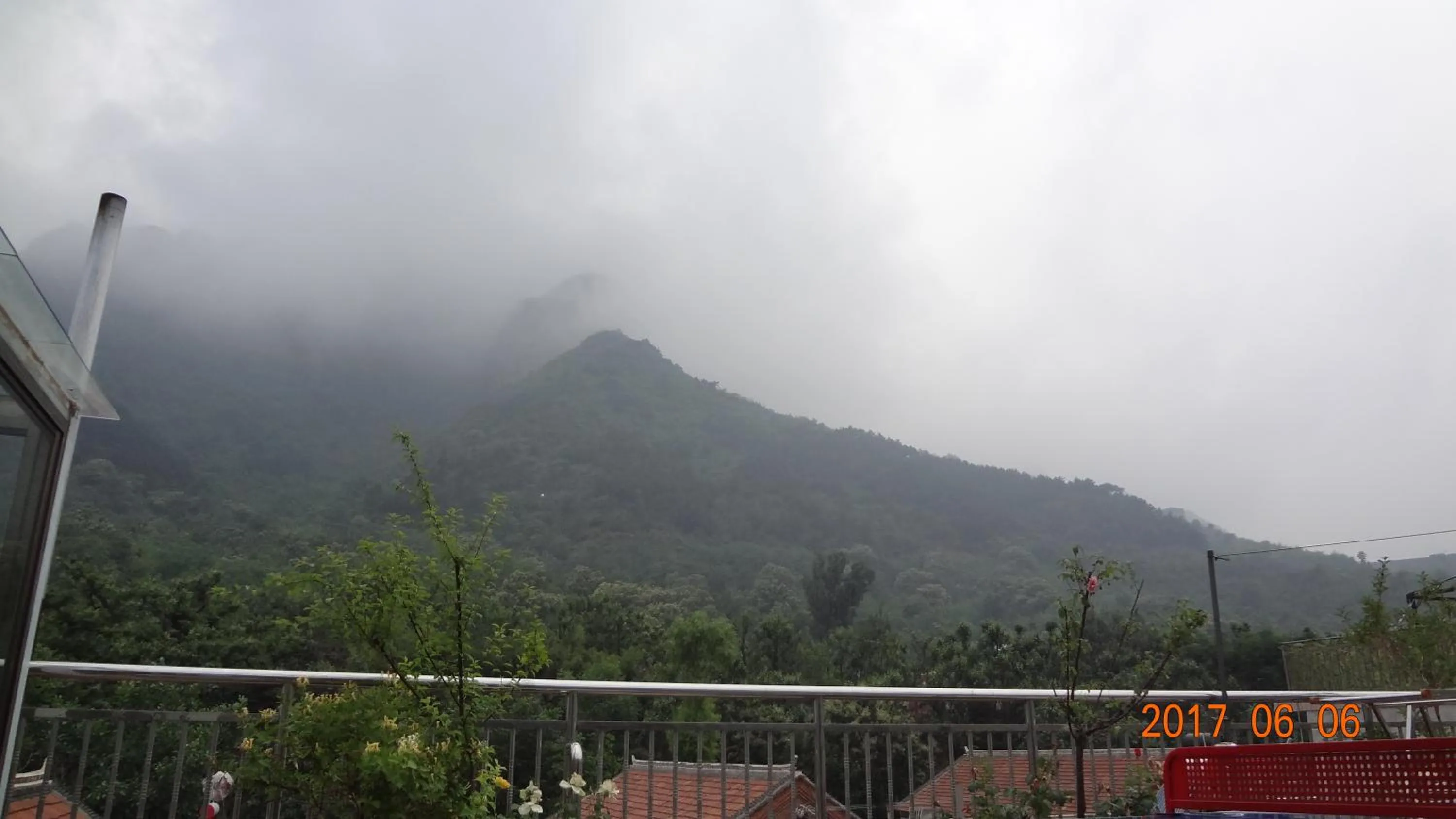 Mountain view in Huangyaguan Great Wall Li Bo Home Hotel