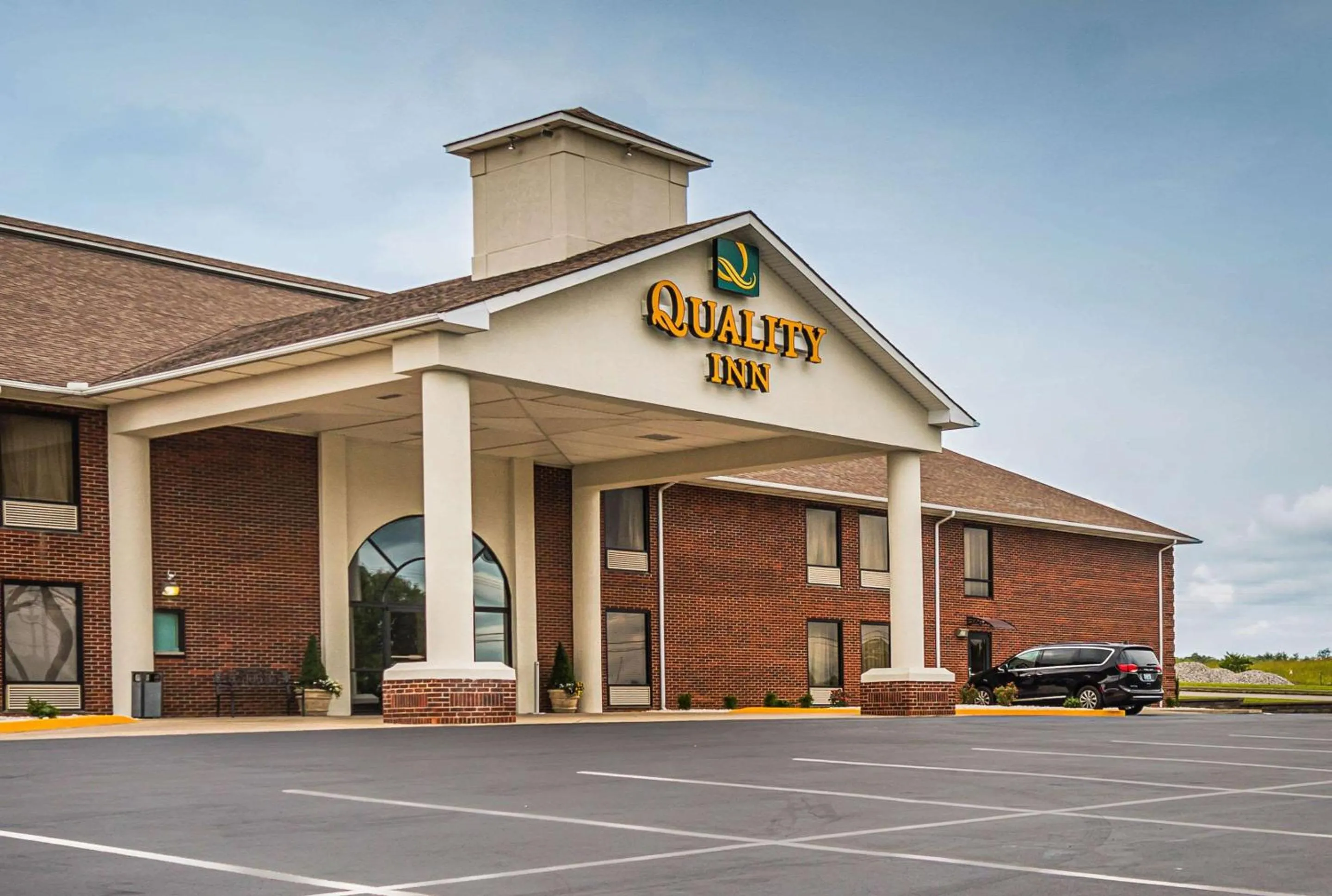 Property building in Quality Inn Berea