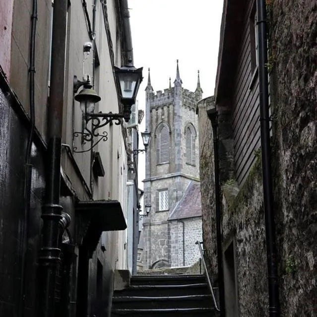 Entertainment in Kilkenny Hibernian Hotel