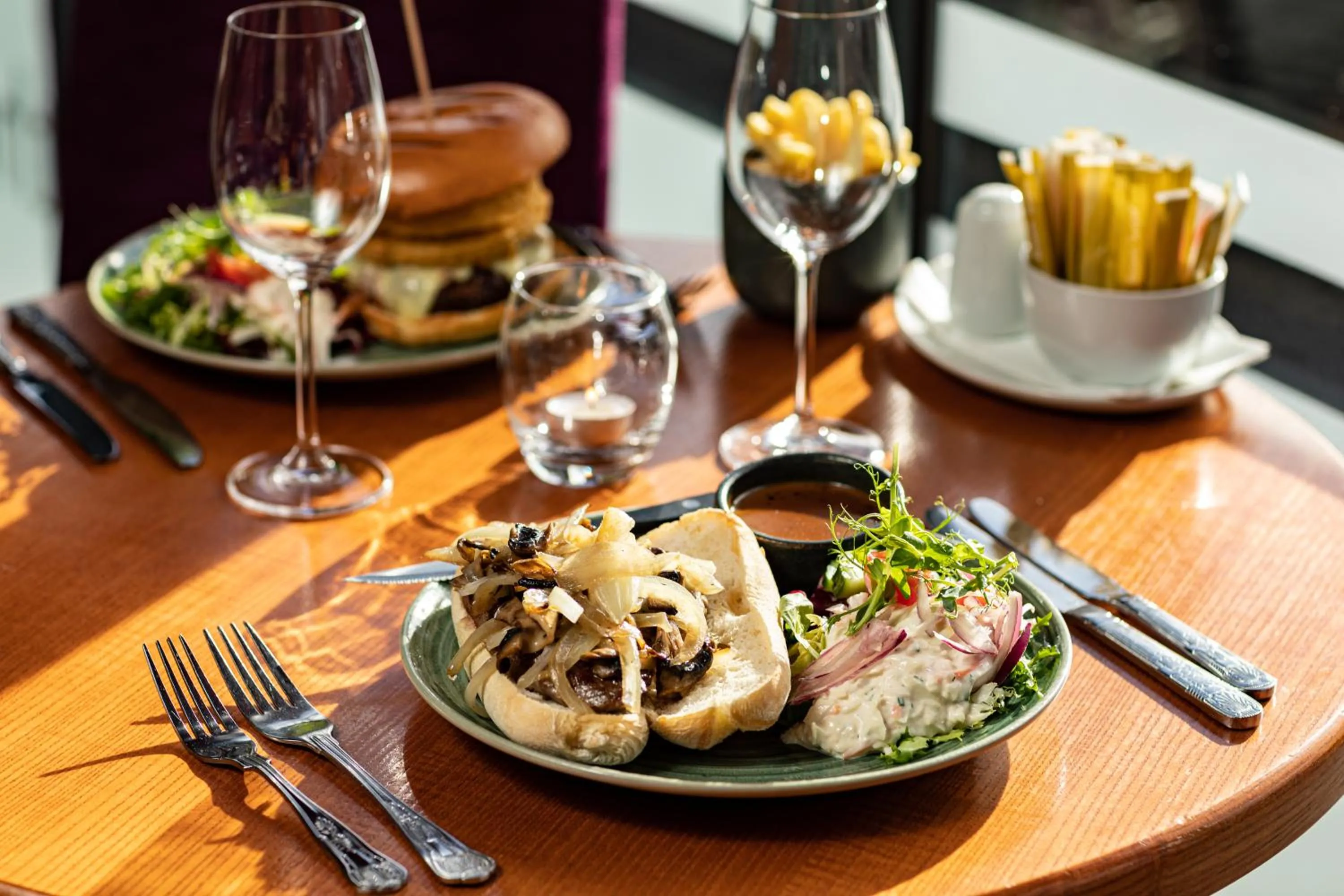 Restaurant/places to eat in Station House Hotel Letterkenny