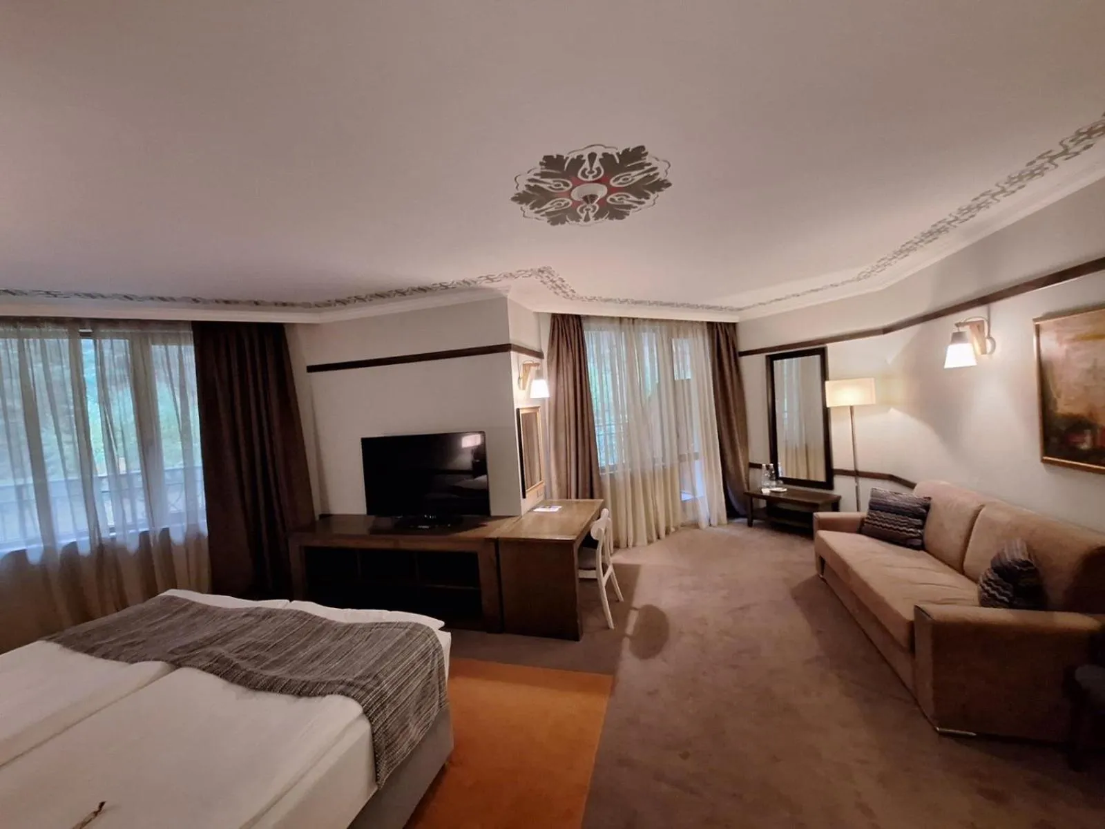 Photo of the whole room, Bed in Hot Springs Medical and SPA