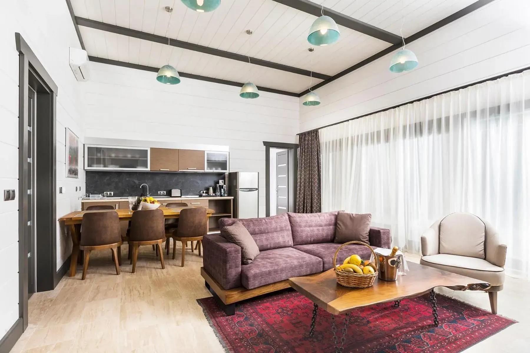 Three-Bedroom Villa in Hot Springs Medical and SPA Three-Bedroom Villa in Hot Springs Medical and SPA