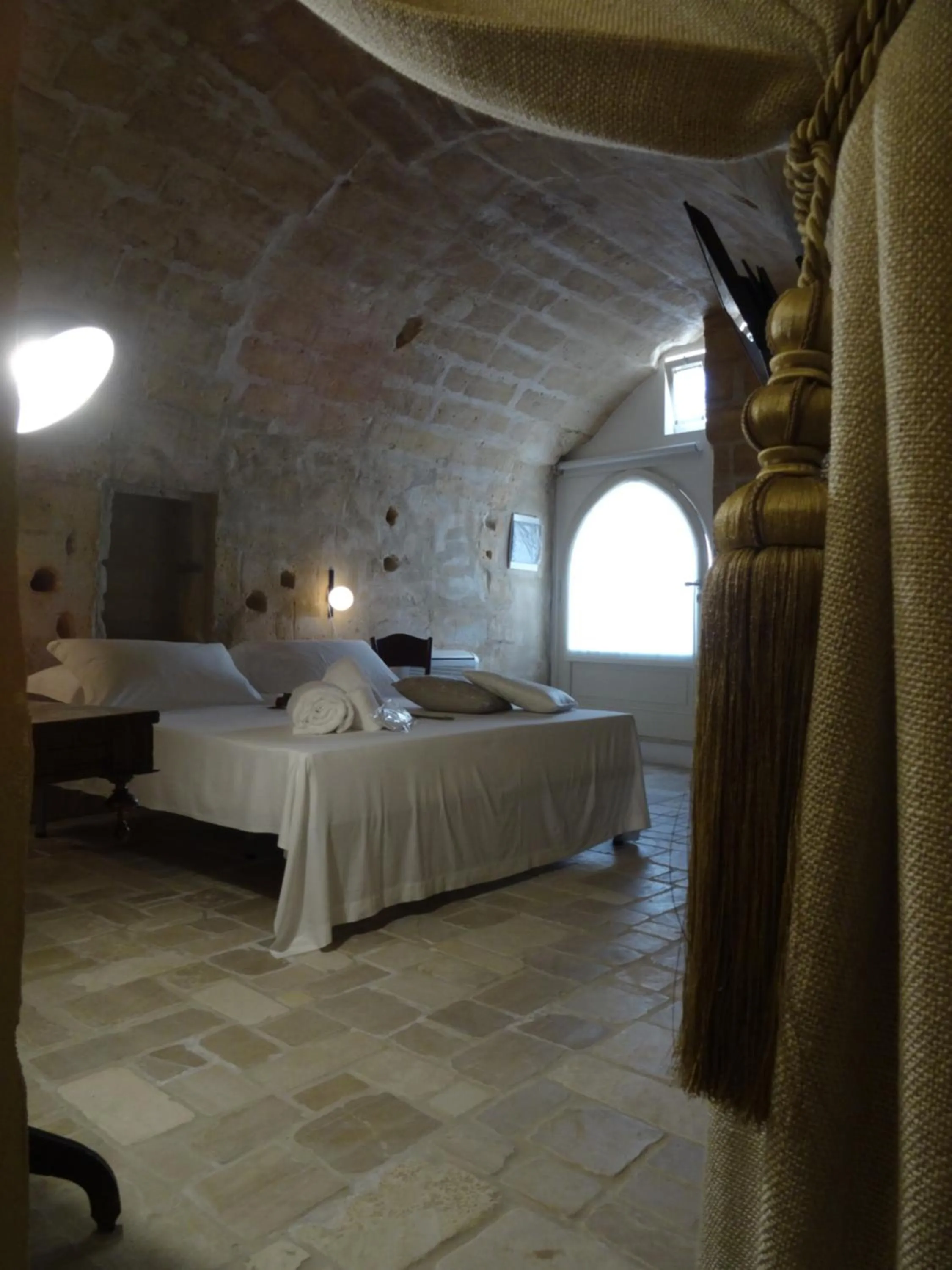 Photo of the whole room, Bed in LA DIMORA DELLE 3 ZIE