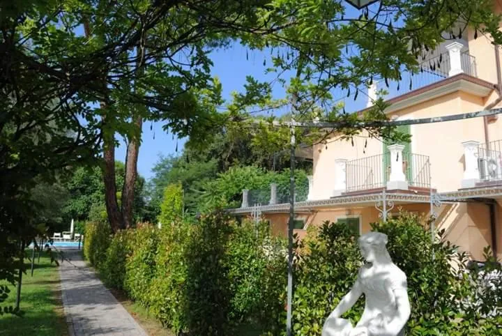 Swimming pool in Rta la Pergola