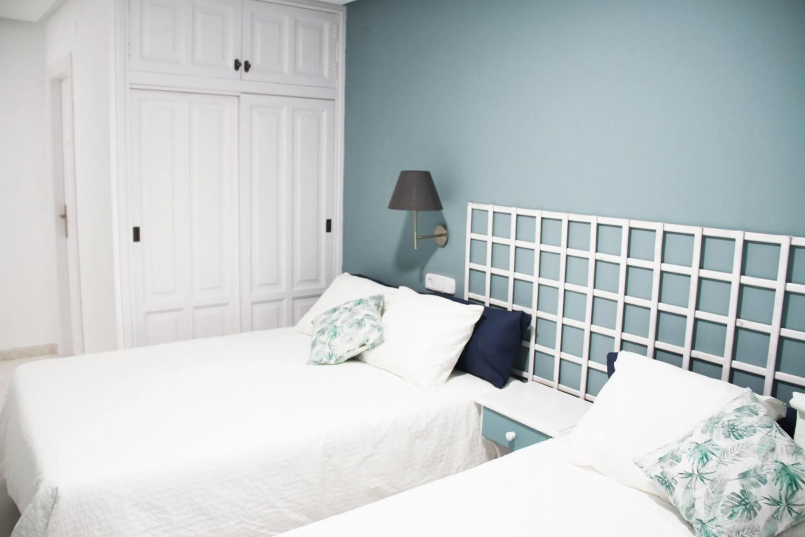 Decorative detail, Bed in Hugo Beach Hotel & Apartments