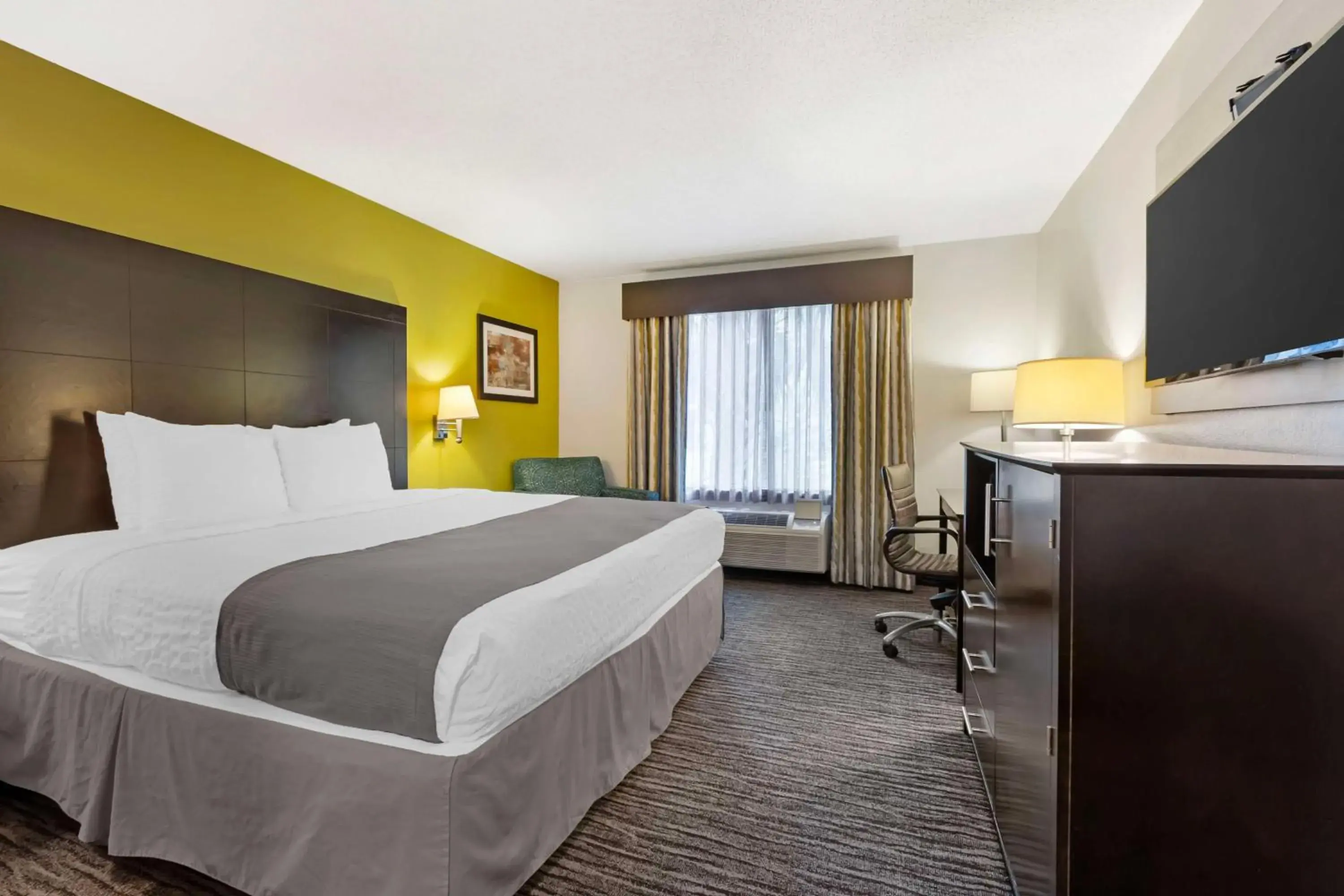 King Room in Best Western Magnolia Inn and Suites King Room in Best Western Magnolia Inn and Suites