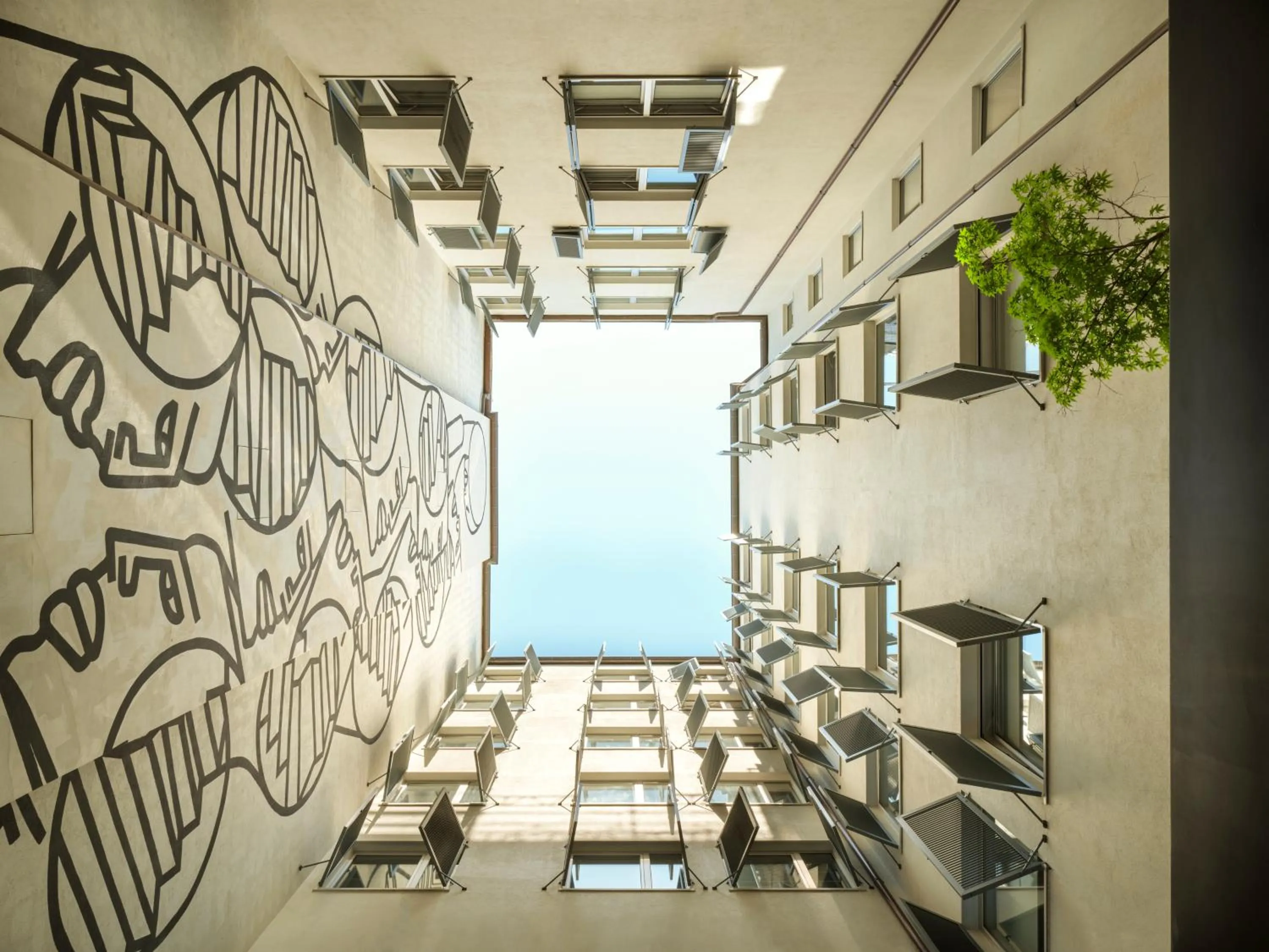 Property building in The Nikolai Hamburg - Leonardo Limited Edition