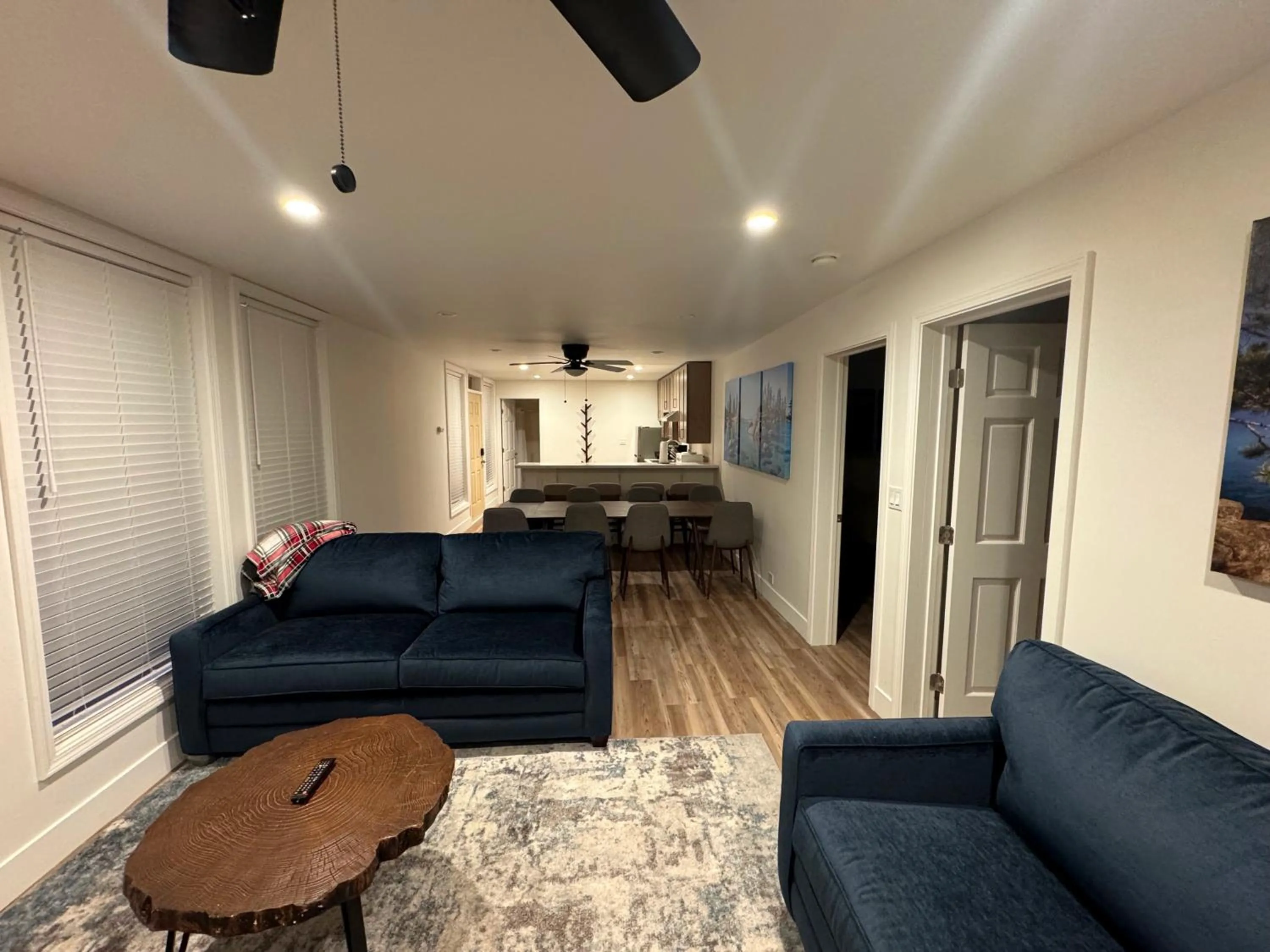 Living room in Firelite Lodge