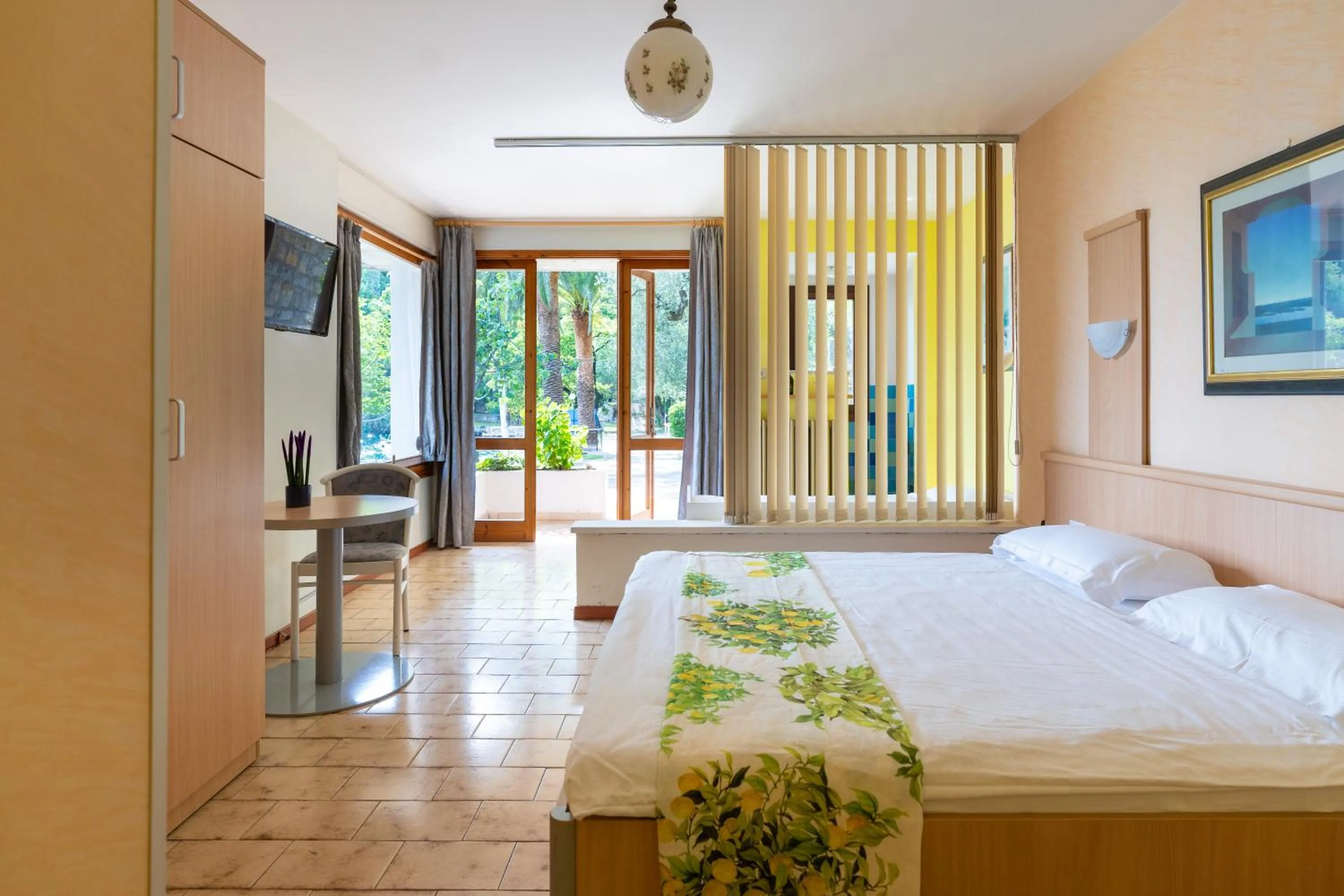 Bed in Hotel Forbisicle