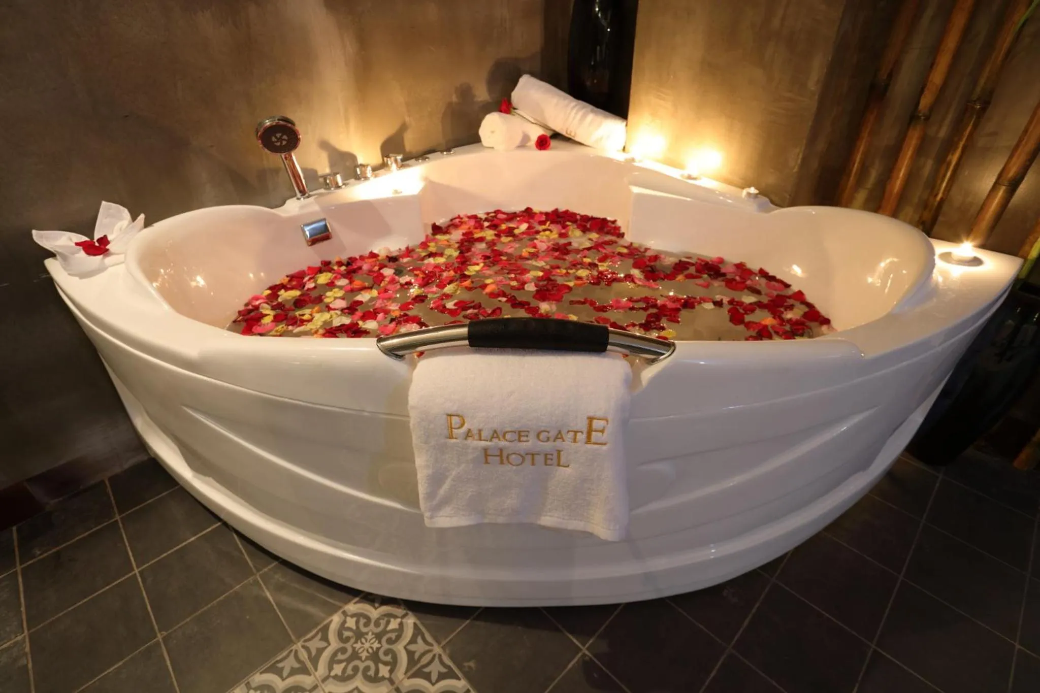 Spa and wellness centre/facilities in Palace Gate Hotel & Resort by EHM