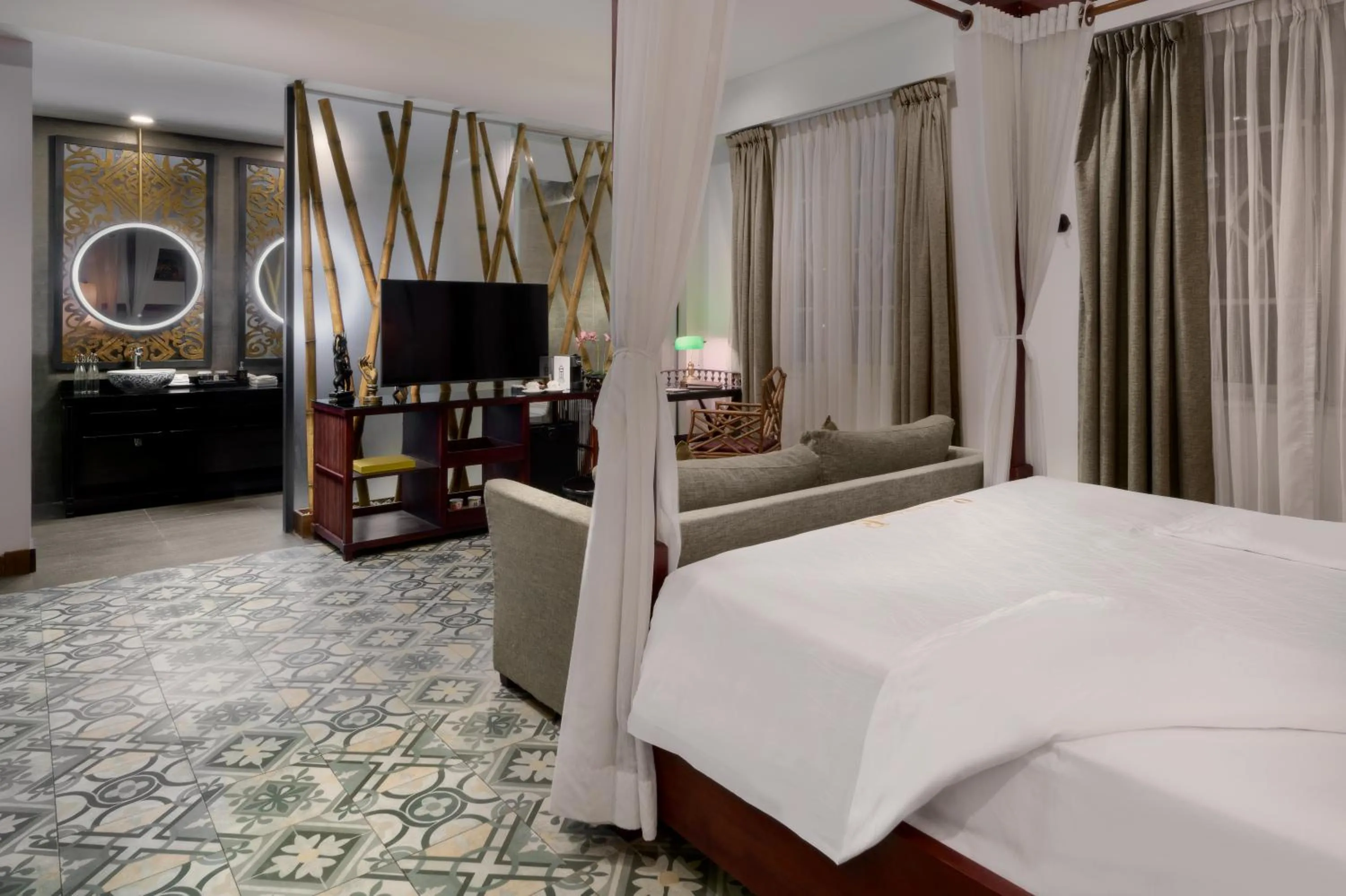 Bed in Palace Gate Hotel & Resort by EHM