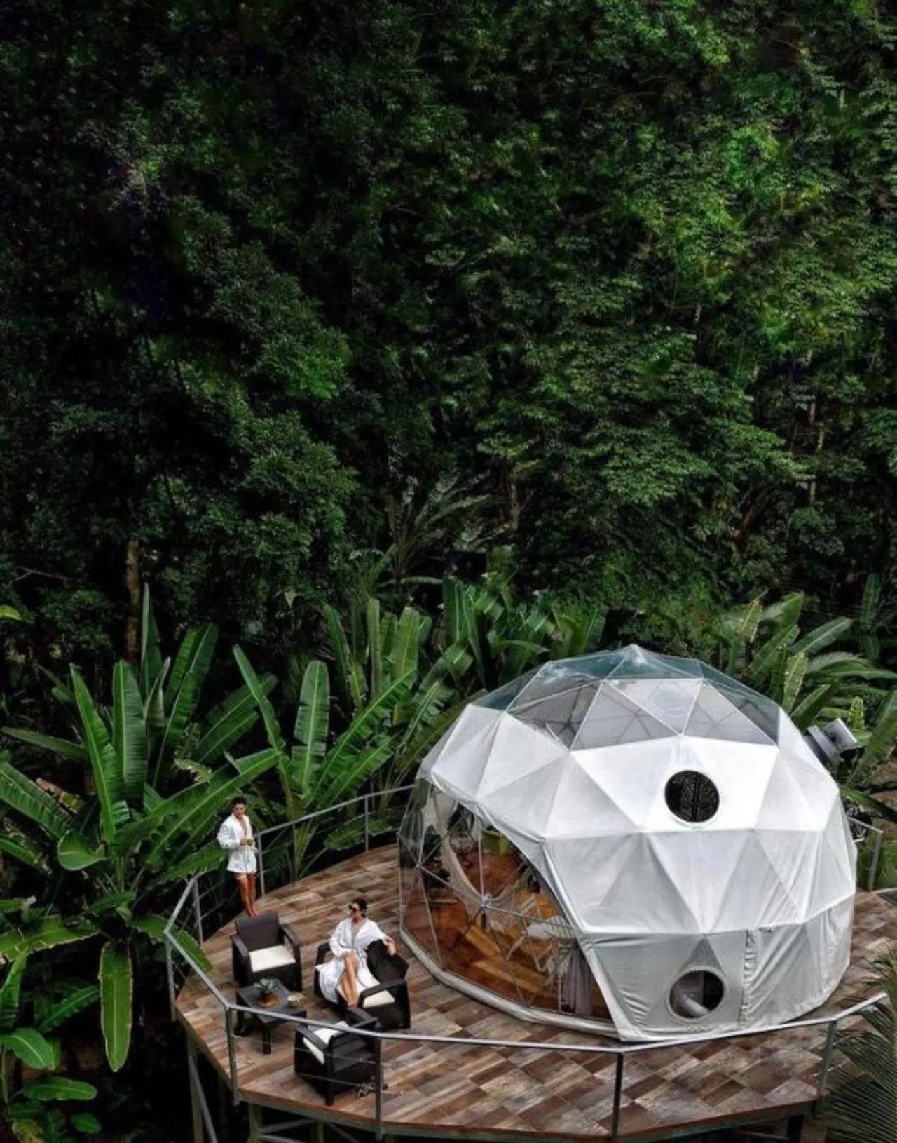 Property building in Hotel Faith Glamping Dome Costa Rica