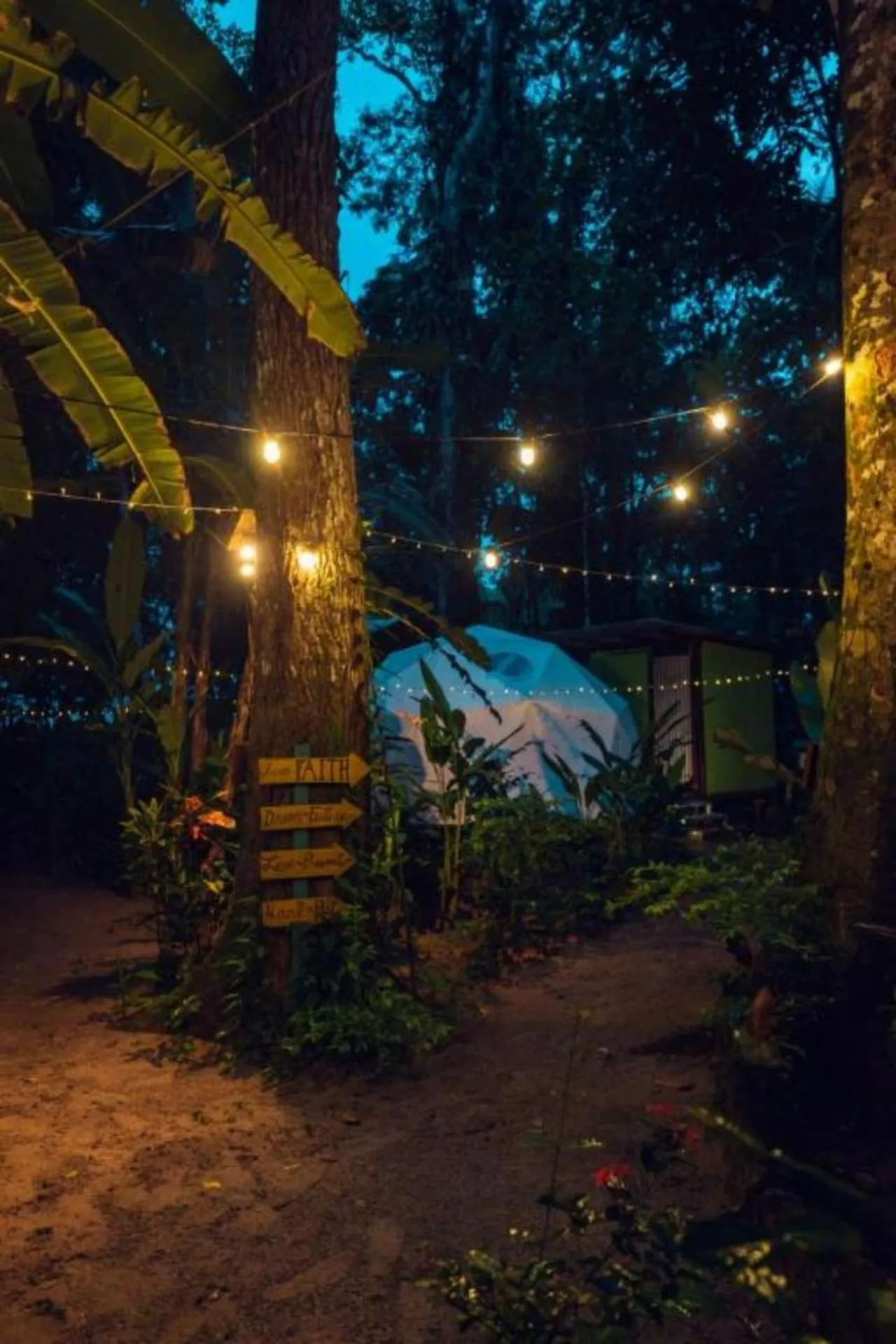 Garden view in Hotel Faith Glamping Dome Costa Rica