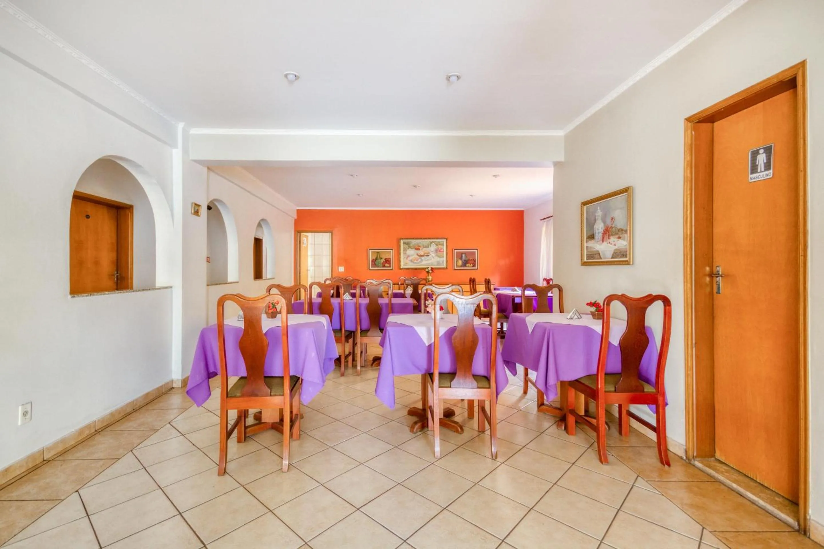 Restaurant/places to eat in OYO Hotel Vila Rica, Ribeirão Preto