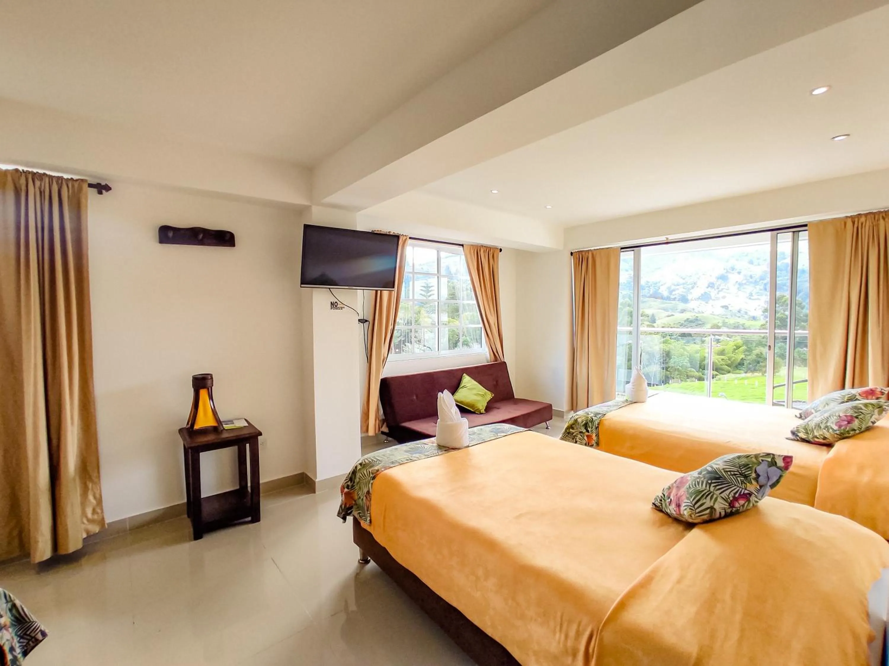 Landmark view, Bed in Hotel Boutique Palmas de Salento