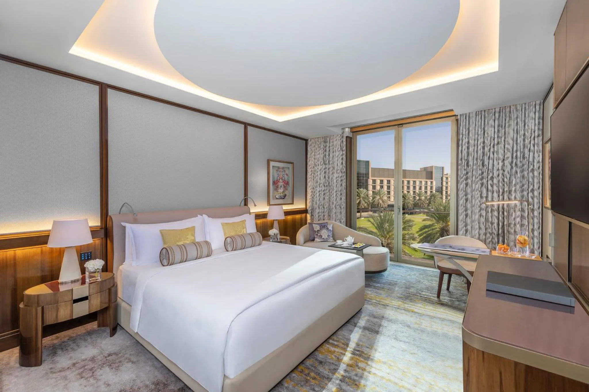 Bedroom, Bed in Mandarin Oriental Al Faisaliah, Riyadh