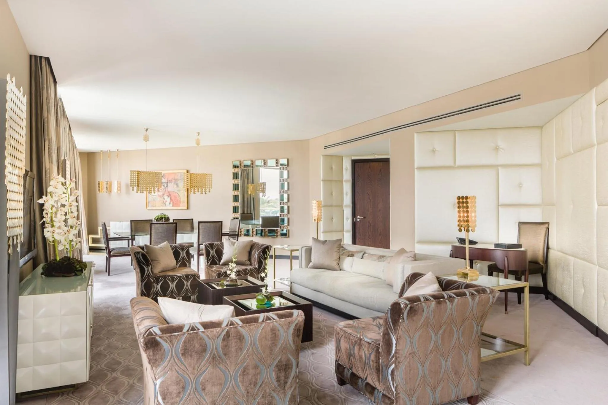 Photo of the whole room in Mandarin Oriental Al Faisaliah, Riyadh