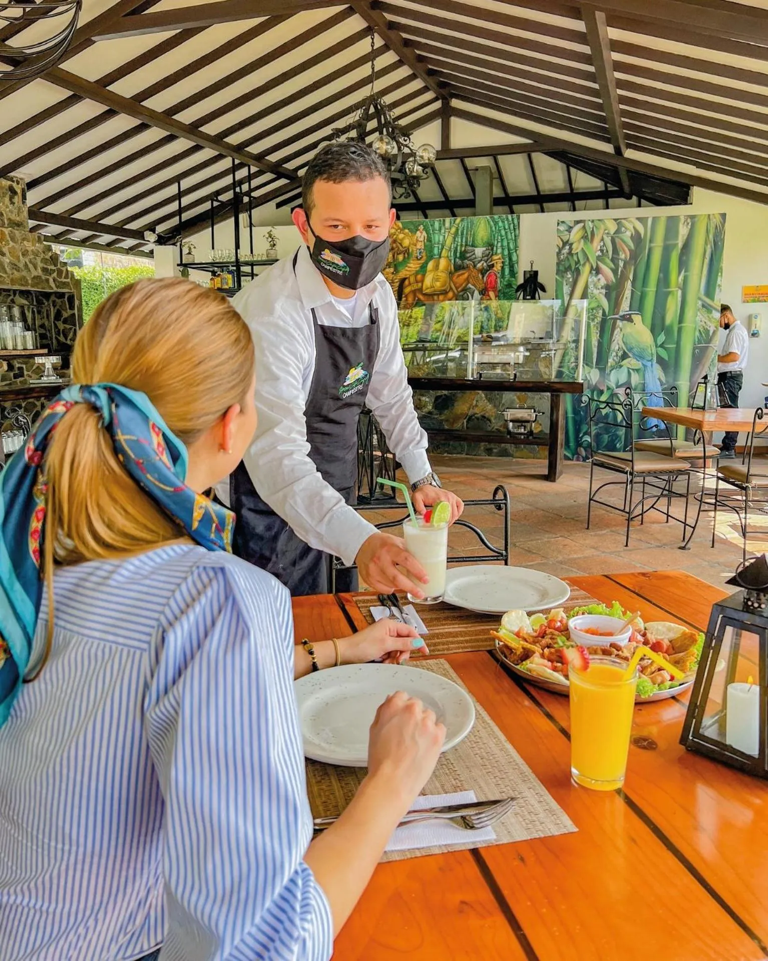 Restaurant/places to eat in Hotel Campestre Cafe Cafe